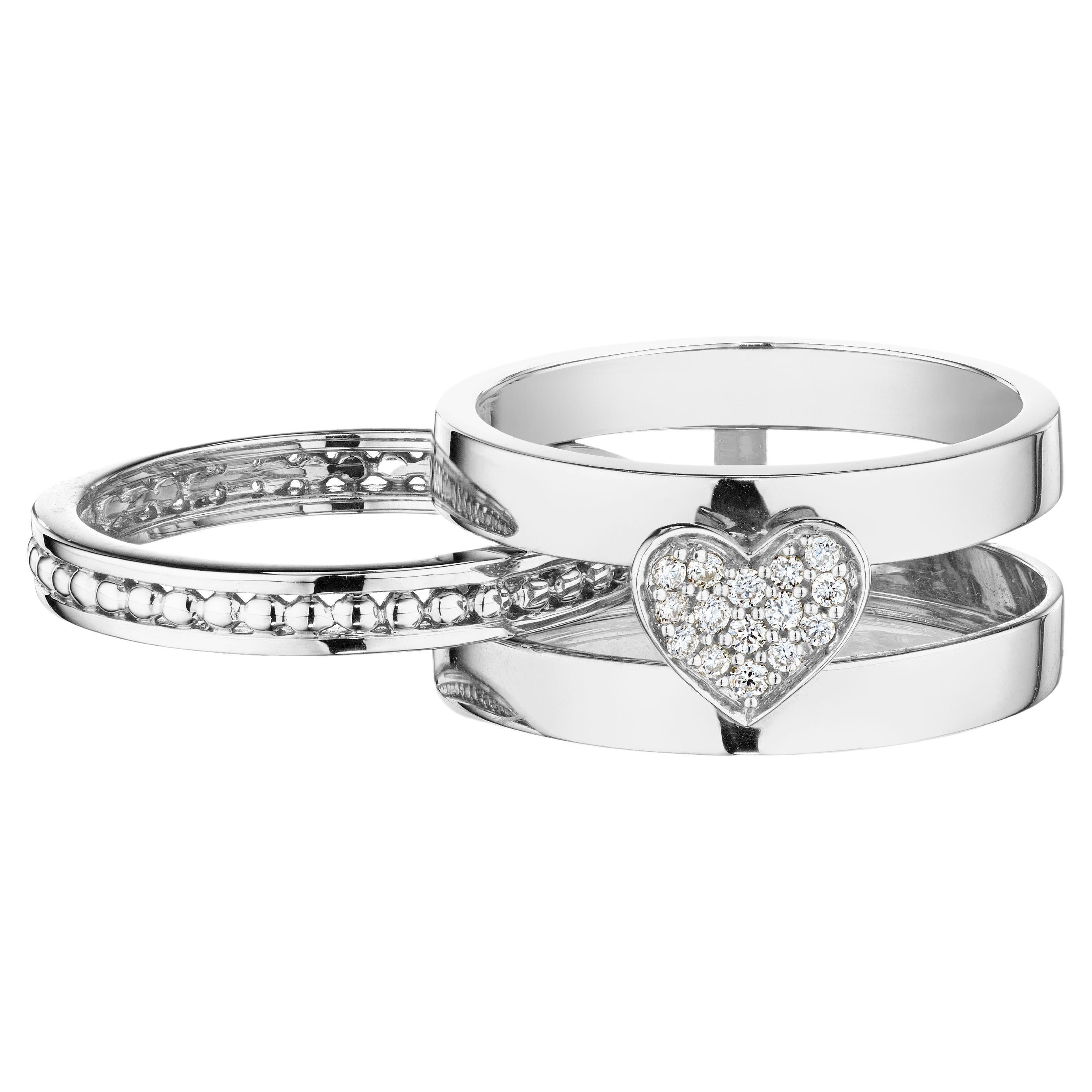 18 Karat Hearts White Gold Ring with Vs Gh Diamonds For Sale