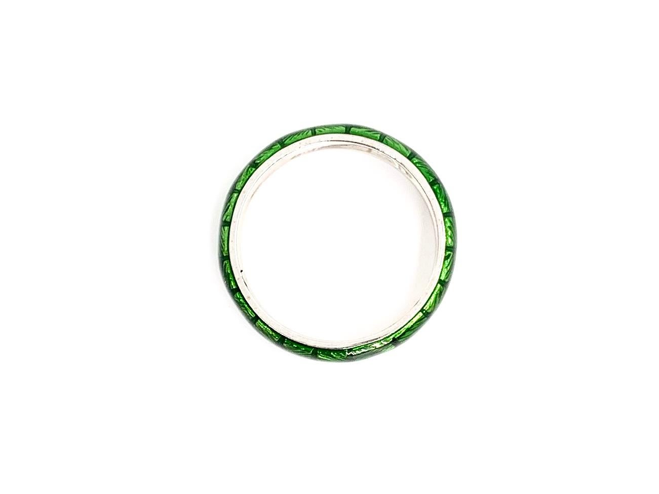 Contemporary 18 Karat Hidalgo Green Enamel Band Ring
