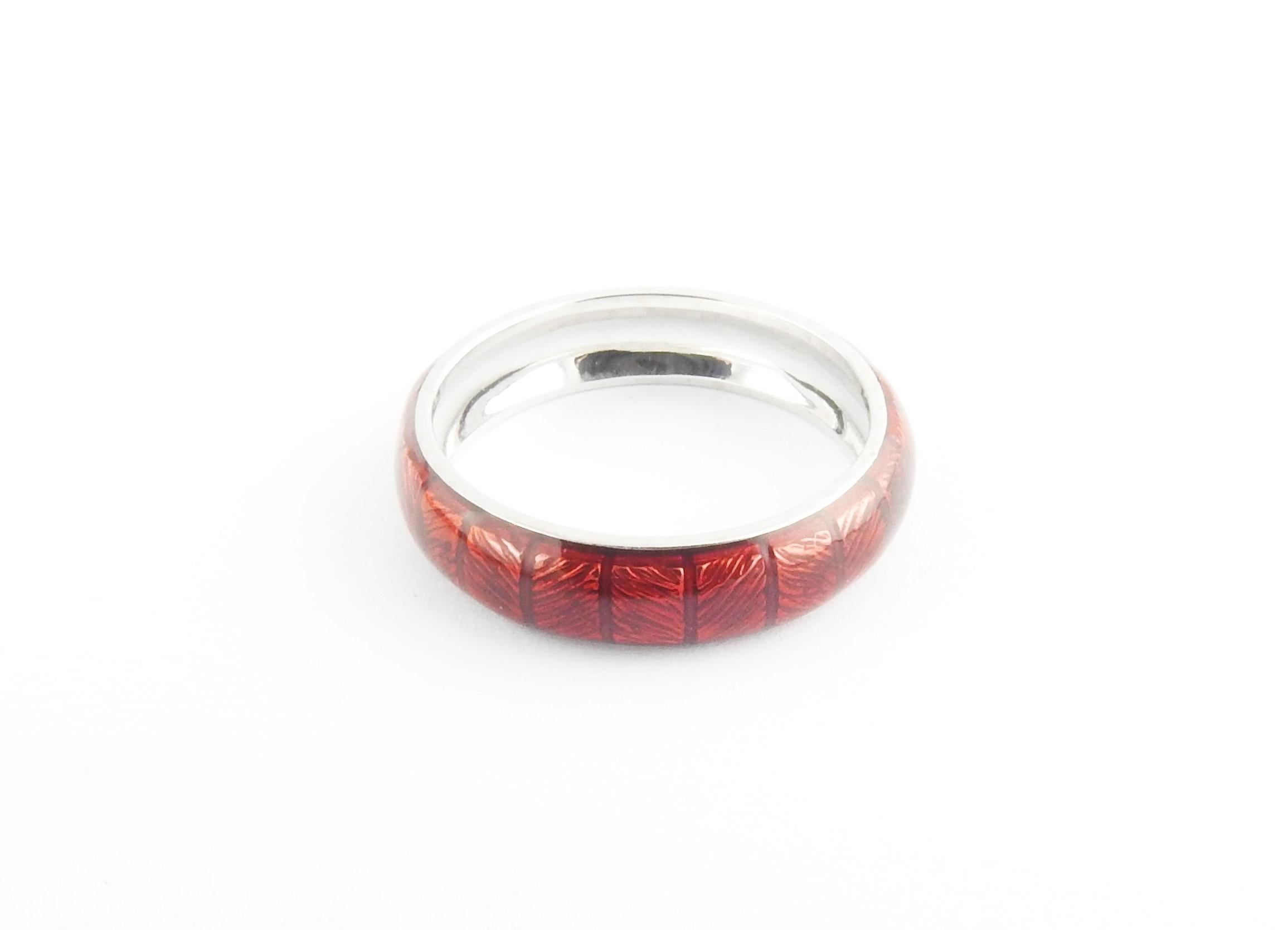 Vintage Hidalgo 18 Karat White Gold and Red Enamel Ring Size 7.5

This elegant band is crafted in 18K white gold and accented with beautifully detailed red enamel.

Width: 5 mm.

Ring Size: 7.5

Weight: 3.0 dwt. / 4.8 gr.

Hallmark: HIDALGO