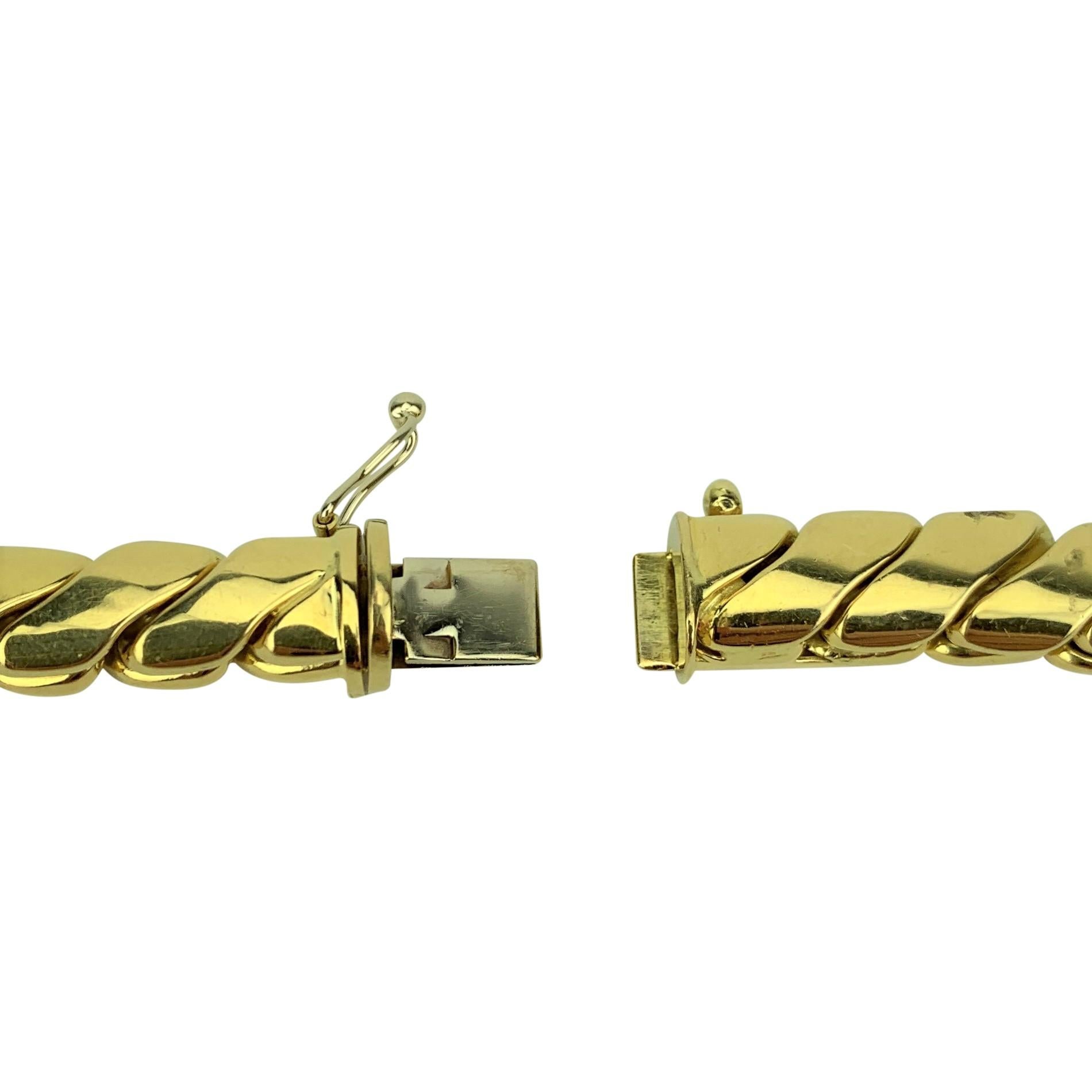 18 Karat Italian Yellow Gold Polished Graduated Snake Link Chain Necklace 2