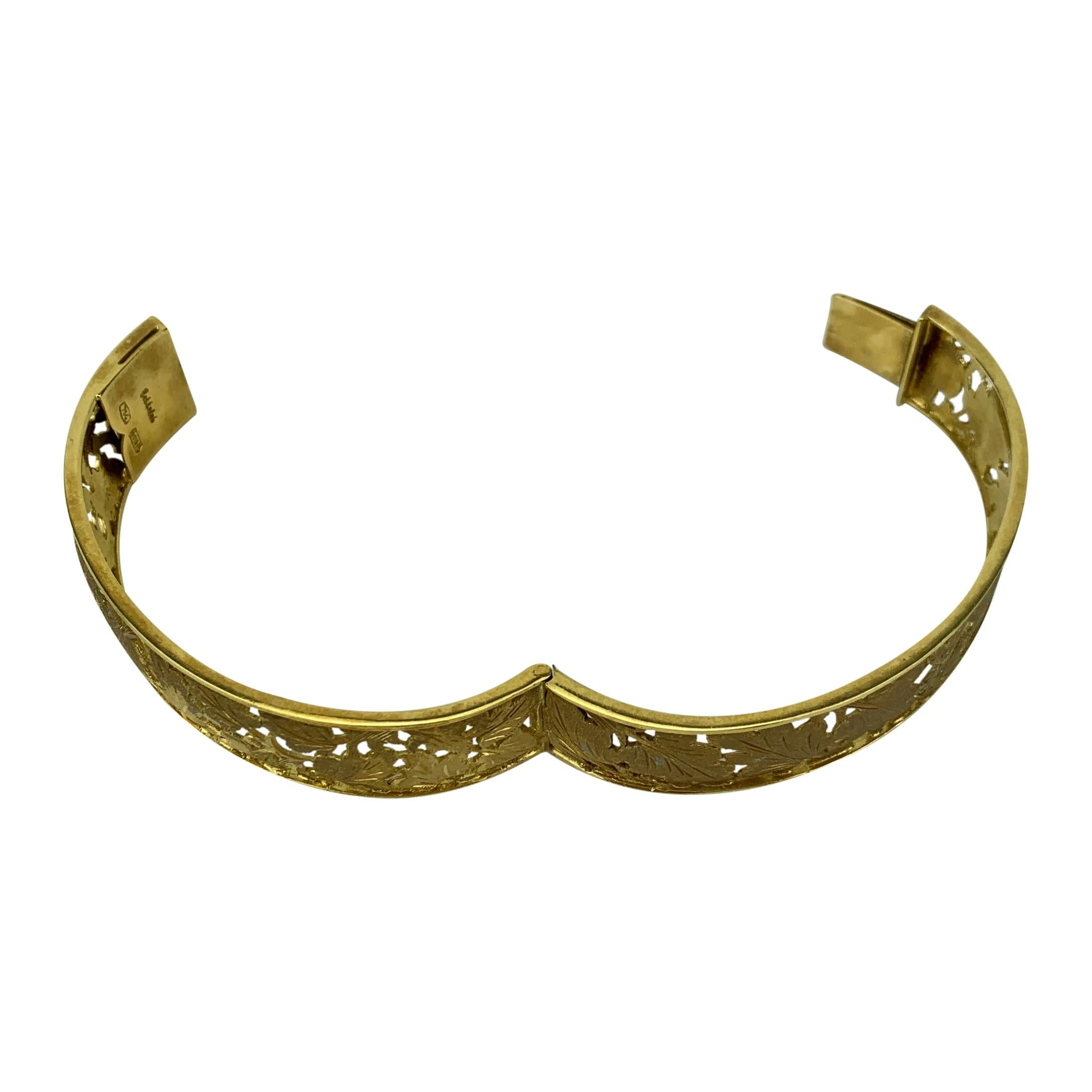 Women's 18 Karat Italian Yellow Gold Vintage Open Leaf Motif Bangle Bracelet