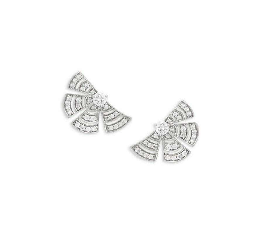 18 Karat Labyrinth White Gold Earring With Vs-Gh Diamonds In New Condition For Sale In New York, NY