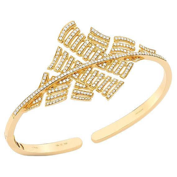 18 Karat Labyrinth Yellow Gold Bracelet/bangle With Vs-Gh Diamonds For Sale