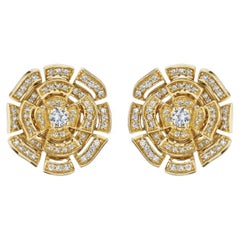 18 Karat Labyrinth Yellow Gold Earring with Vs-Gh Diamonds