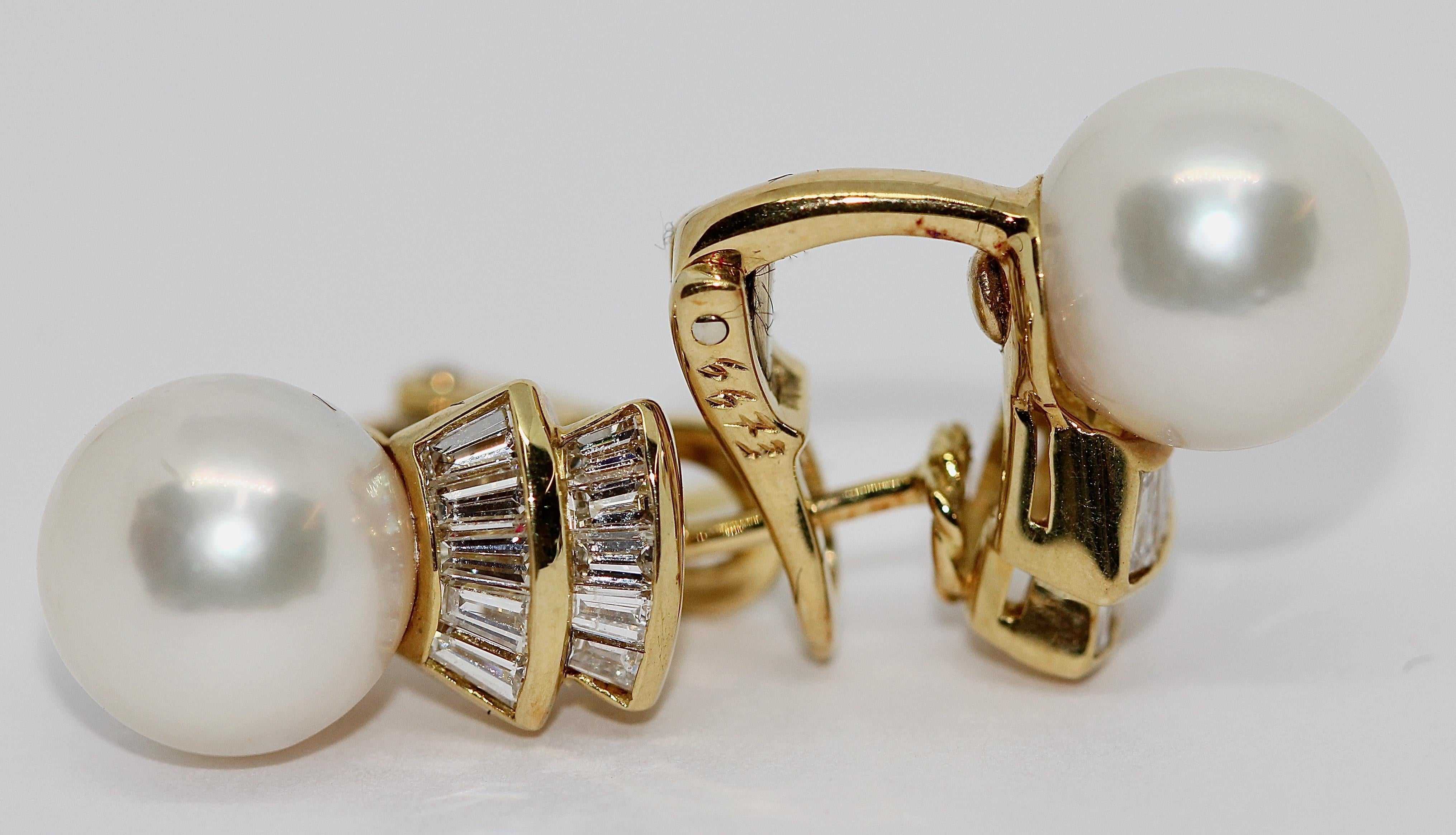 18 Karat Damen-Gold-Ohrringe mit 20 Diamanten und Perlen, von Wempe (Moderne) im Angebot