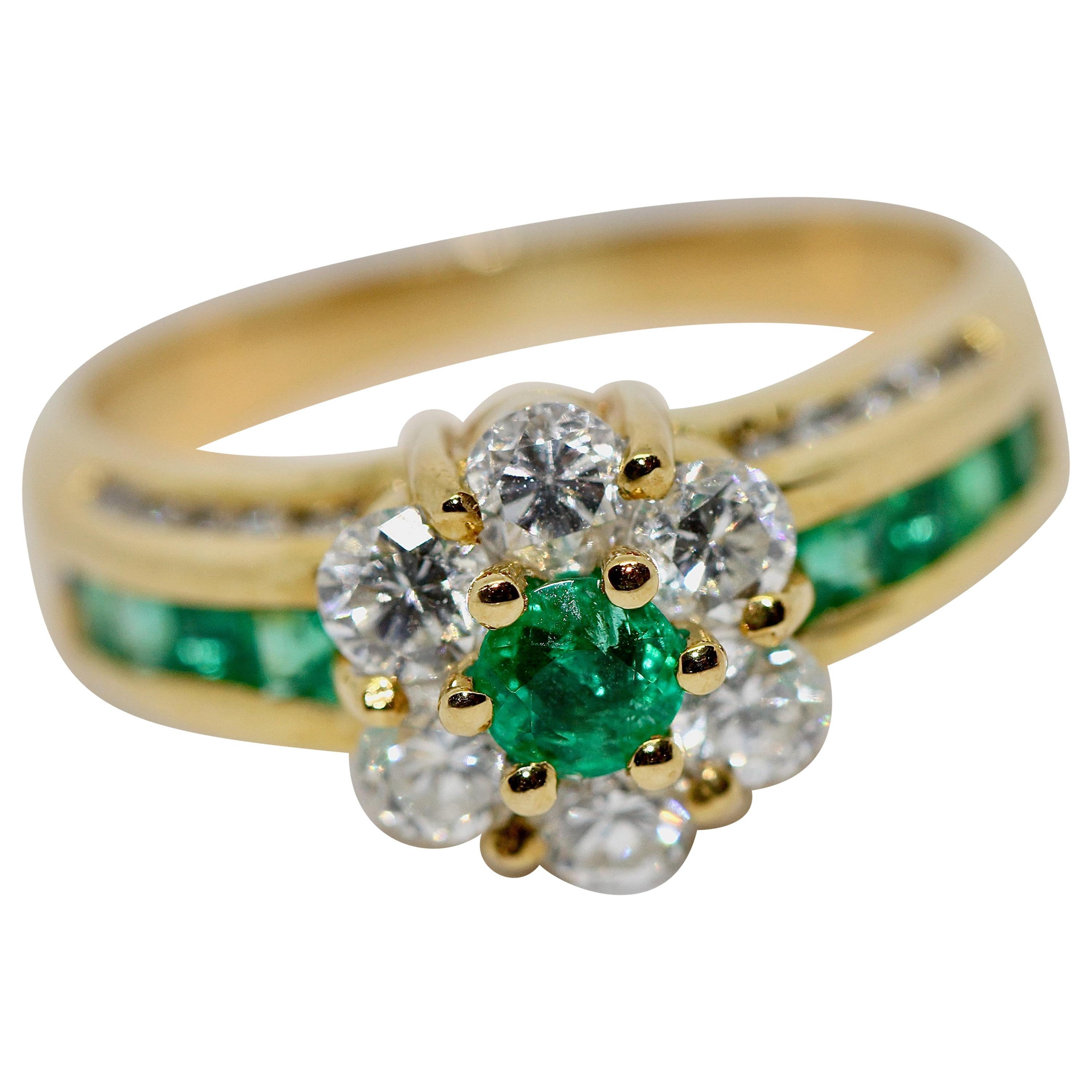 18 Karat Gold Ladies Ring Set with Diamonds and Emeralds, by Türler