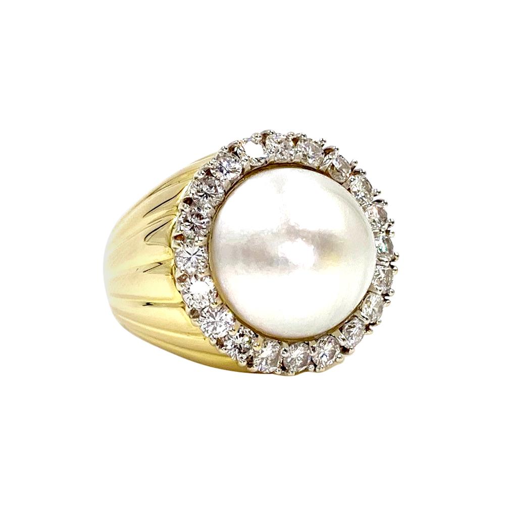 18 Karat Large Mabé Pearl and Diamond Cocktail Ring For Sale