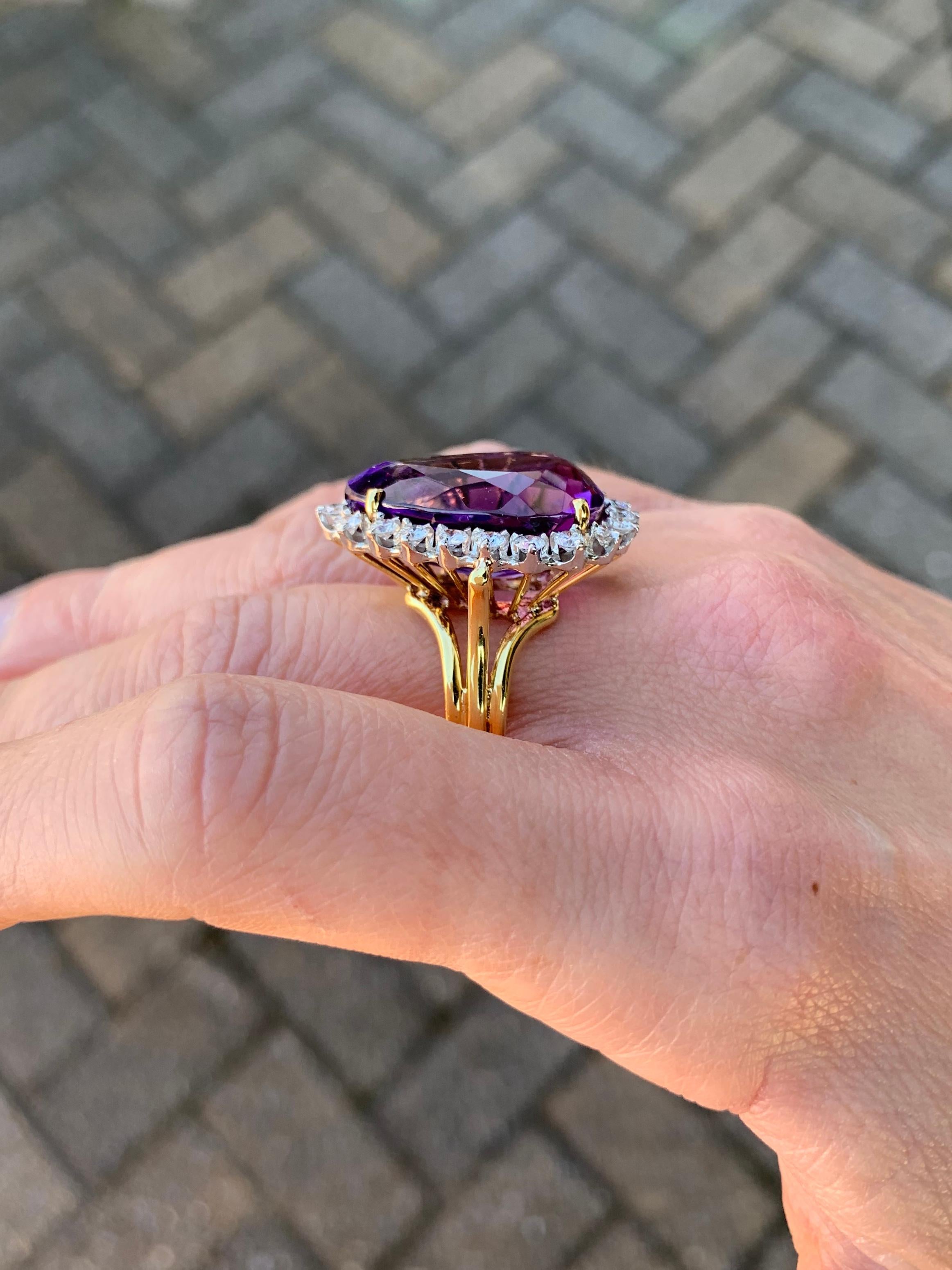 18 Karat Large Pear Shape Amethyst and Diamond Cocktail Ring For Sale 3