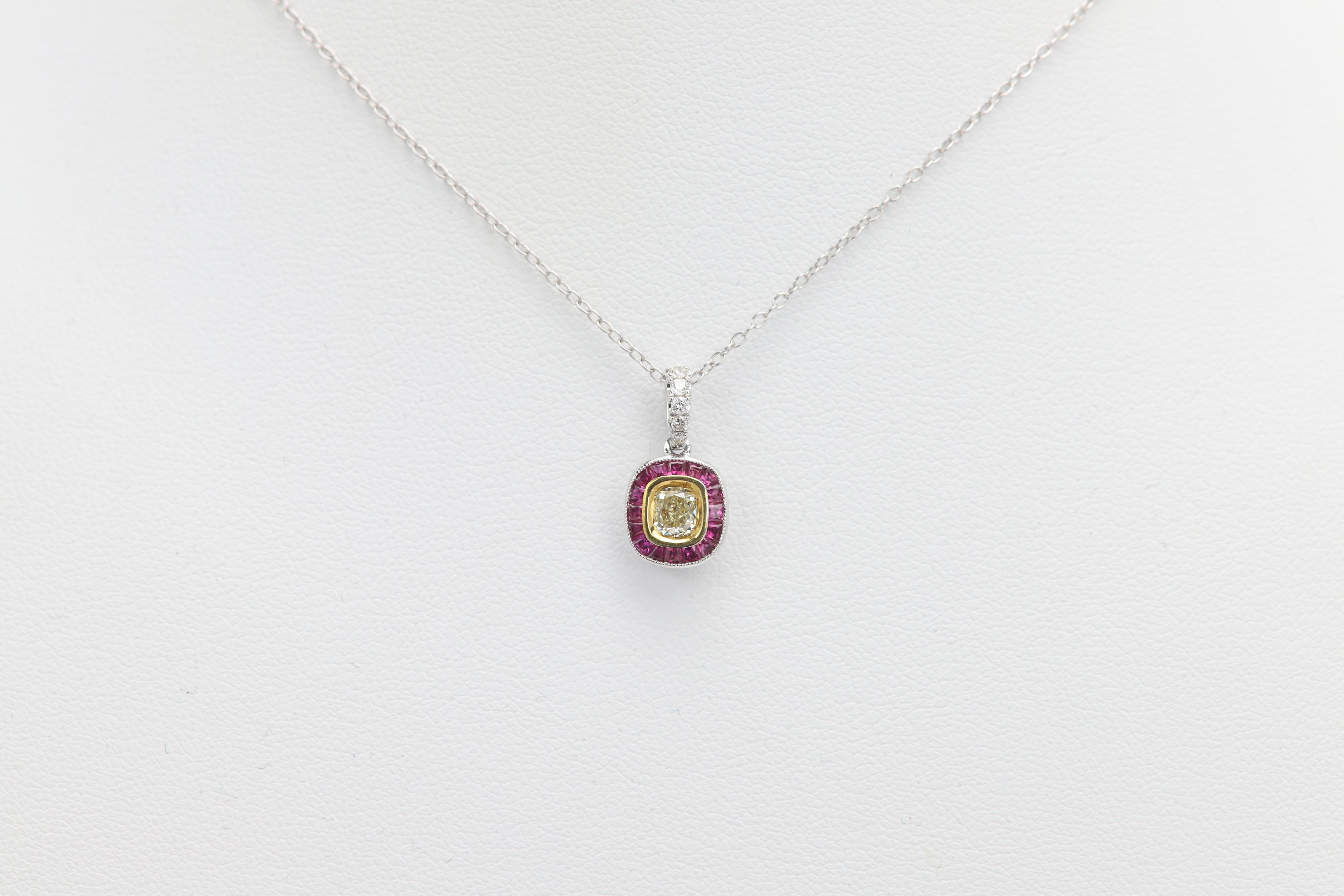 18 Karat Light Yellow Diamond Red Ruby Anhänger Art Deco Halskette im Angebot 3