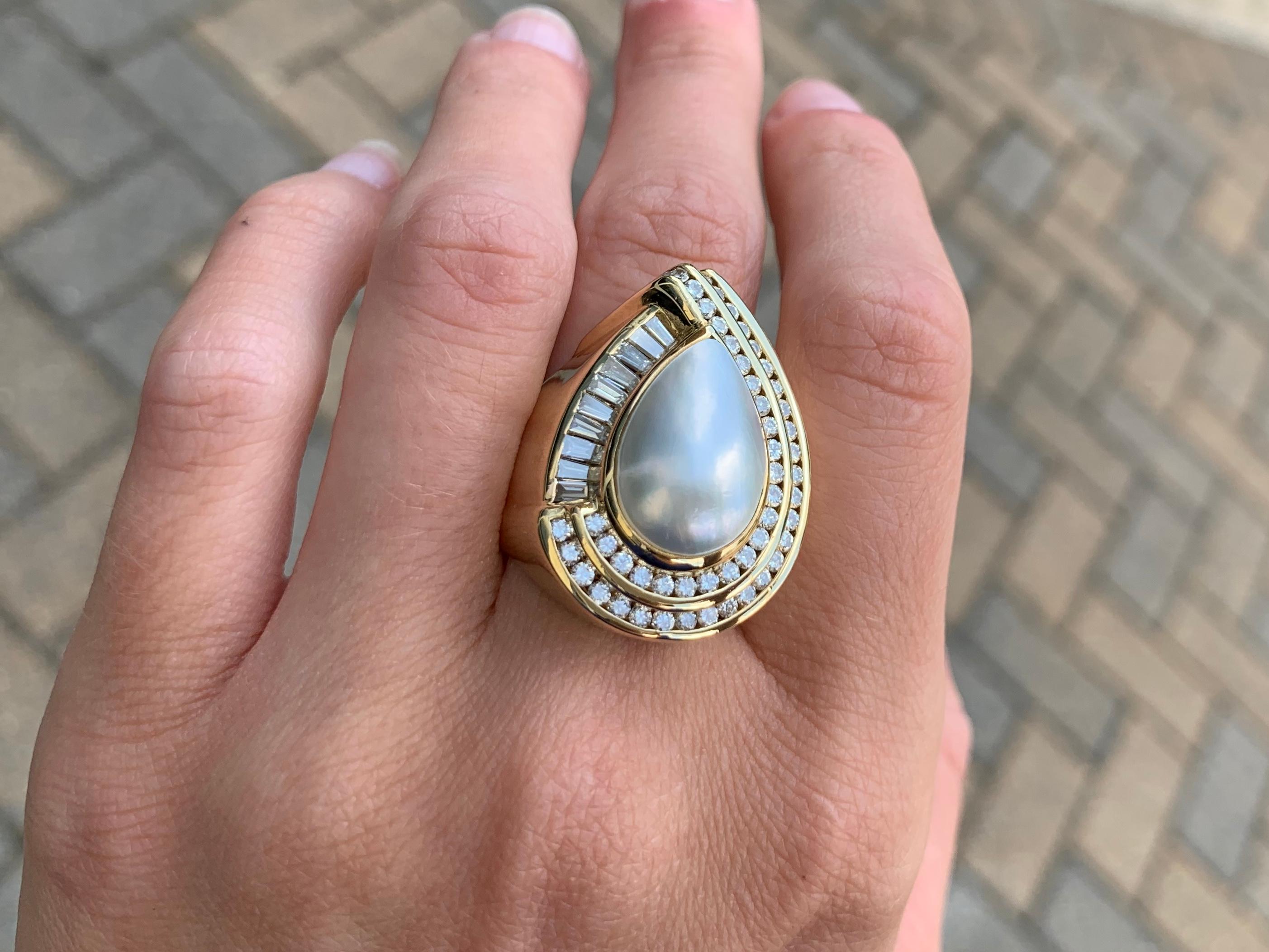 18 Karat Mabe Pearl and Diamond Cocktail Ring For Sale 4