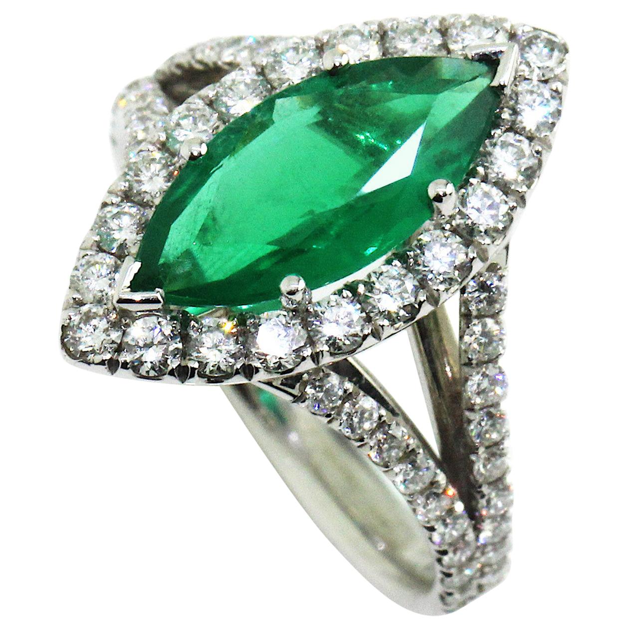 18 Karat Marquise Emerald Diamond Ring For Sale