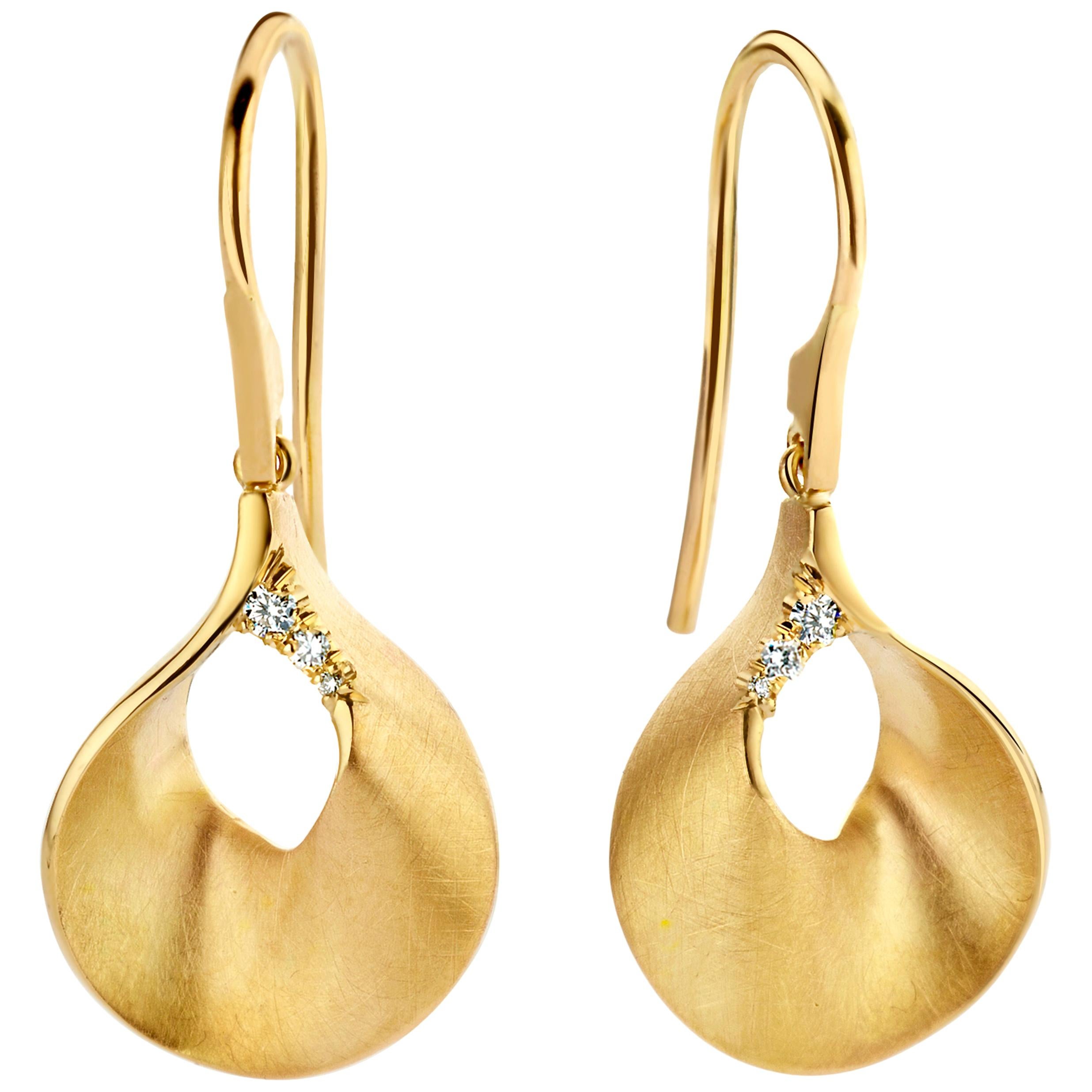 18 Karat Matte-Finished Yellow Gold Diamond Drop Earrings