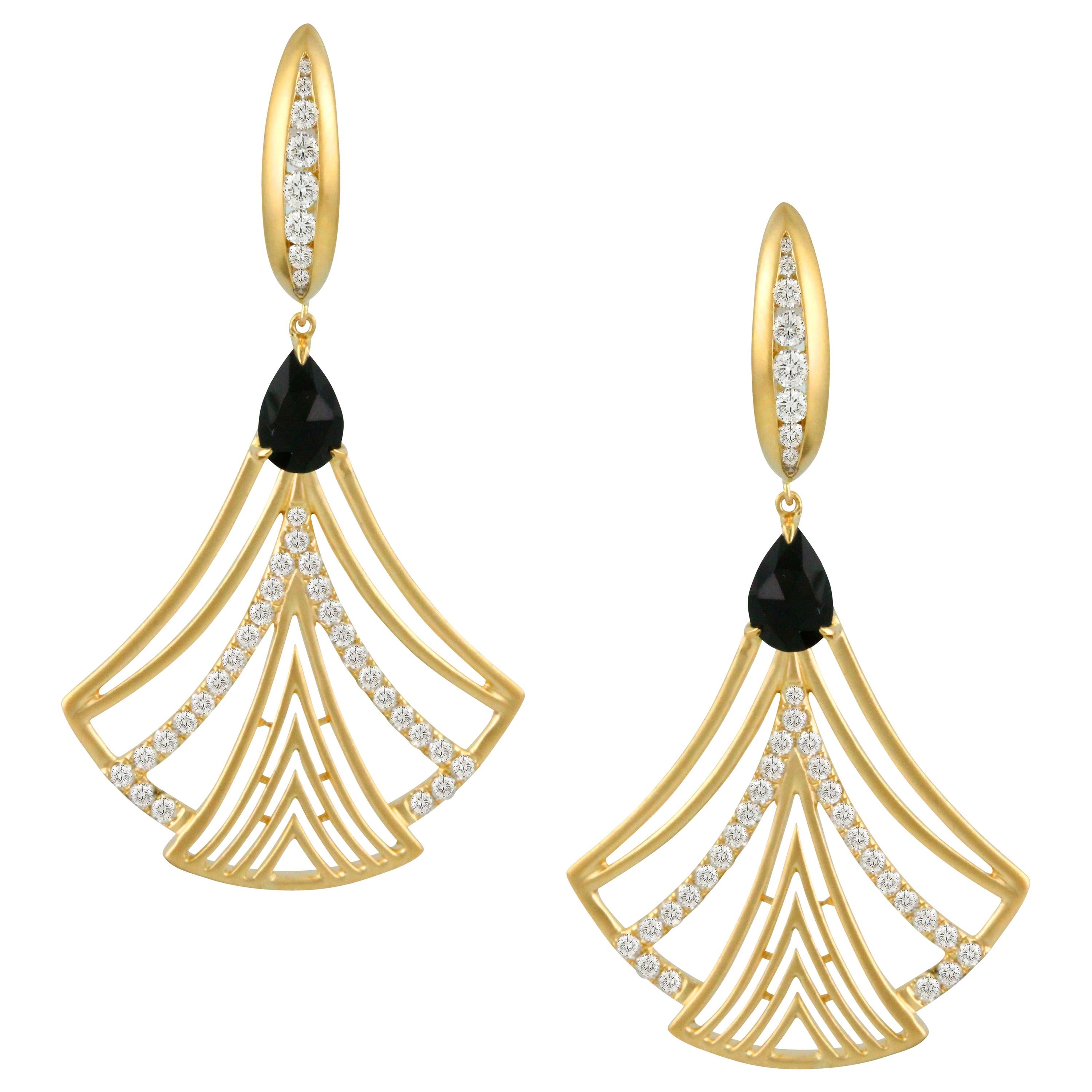18 Karat Matte Yellow Gold Art Deco Style Drop Dangle Earrings with Black Onyx For Sale