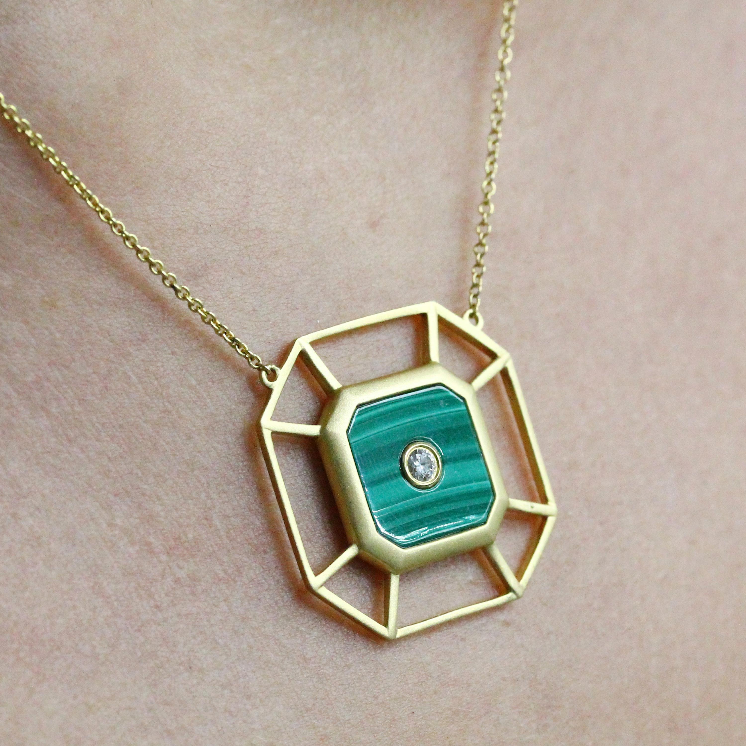18 Karat Matte Yellow Gold Art Deco Style Hexagon Necklace Malachite Diamonds In New Condition For Sale In Great Neck, NY