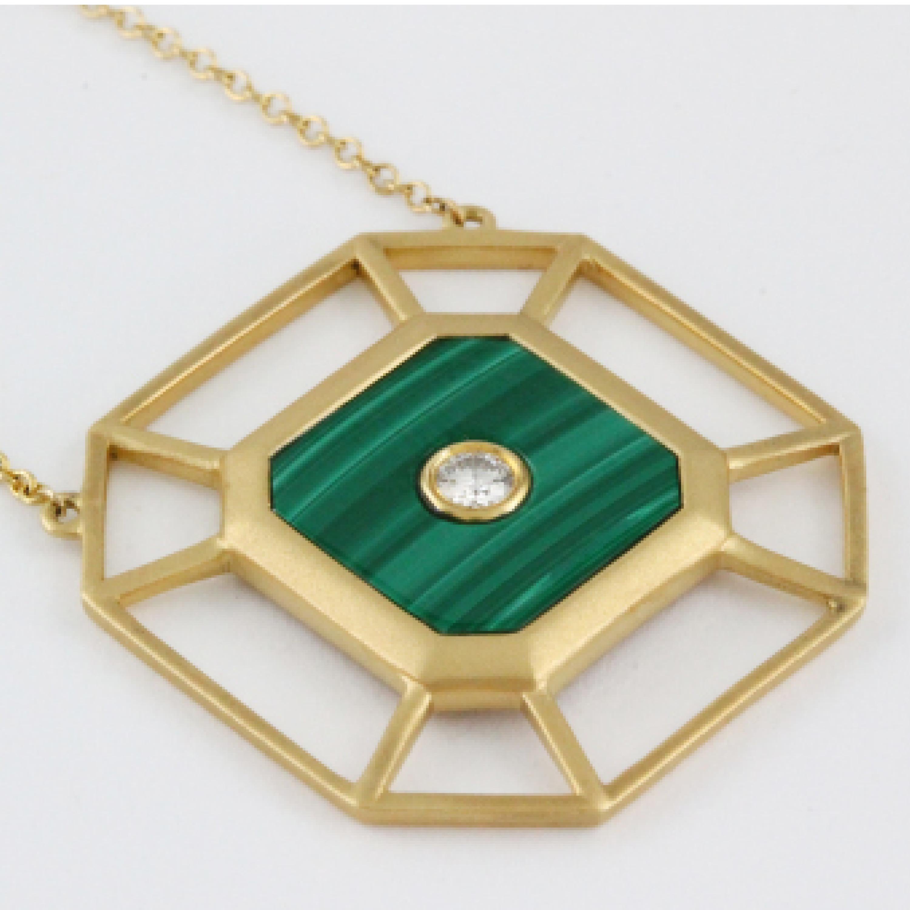 18 Karat Matte Yellow Gold Art Deco Style Hexagon Necklace Malachite Diamonds For Sale 2