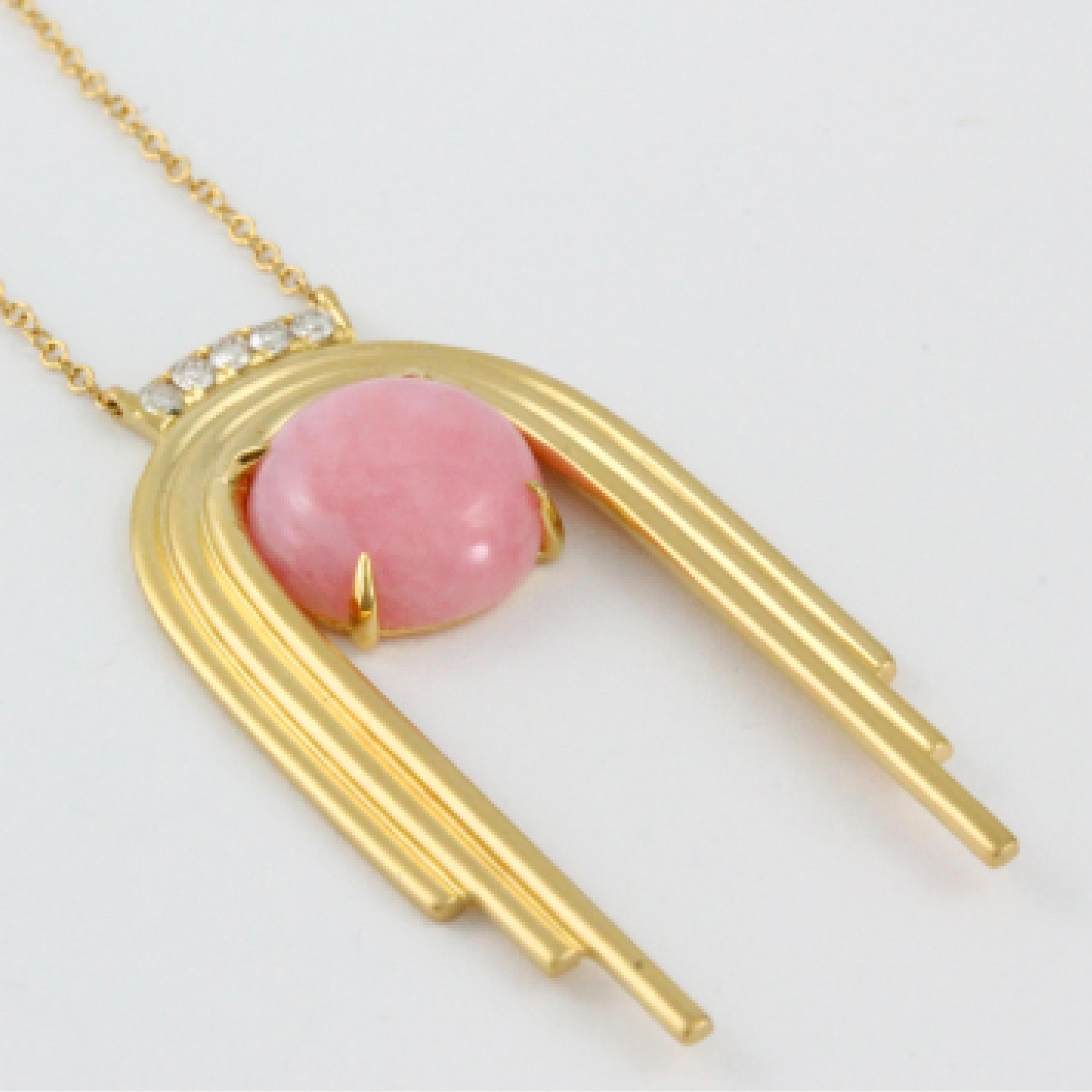 18 Karat Yellow Gold Art Deco Style Necklace Cabochon Pink Opal and Diamonds For Sale 1