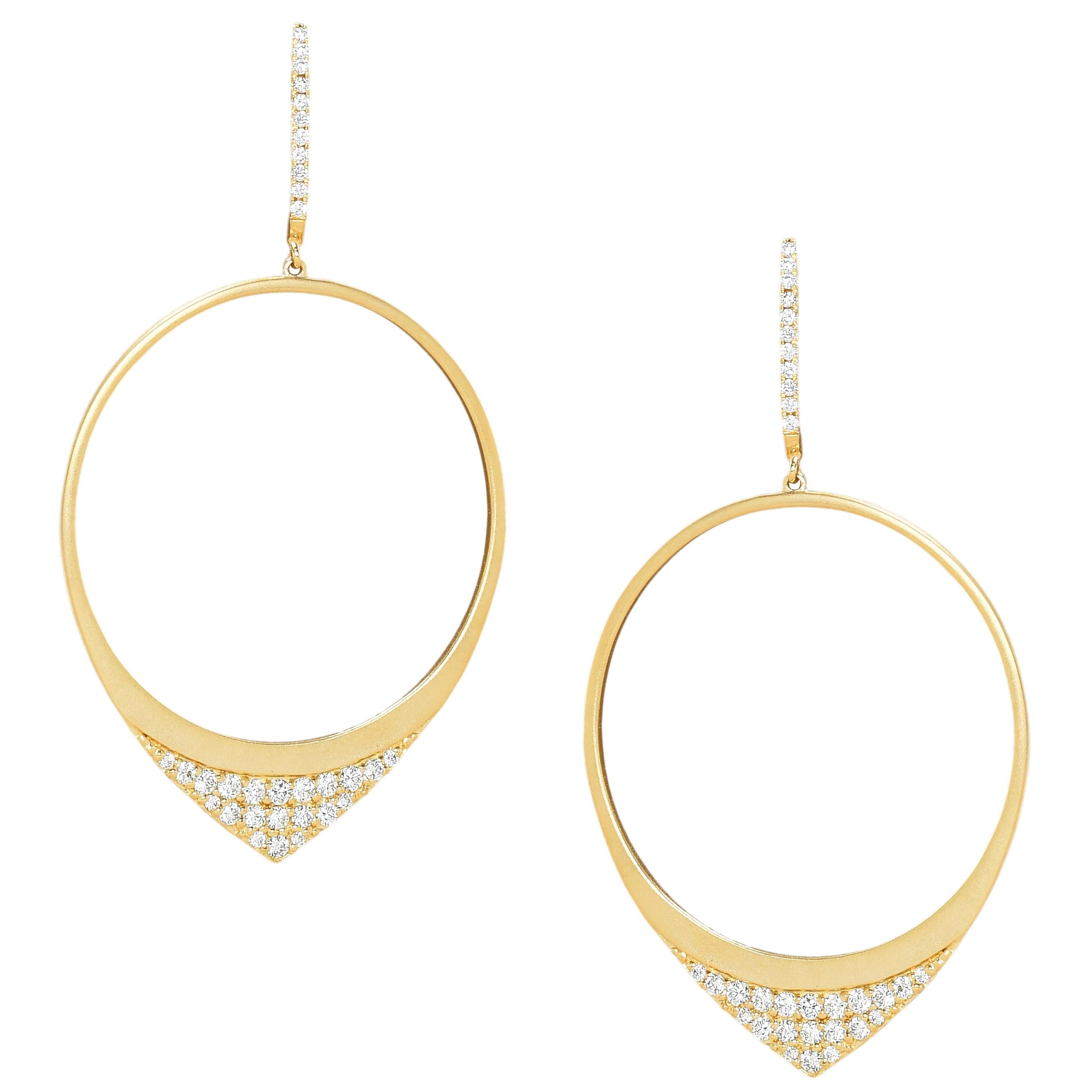 18 Karat Yellow Gold Circle Dangle Diamond Earrings For Sale at 1stDibs