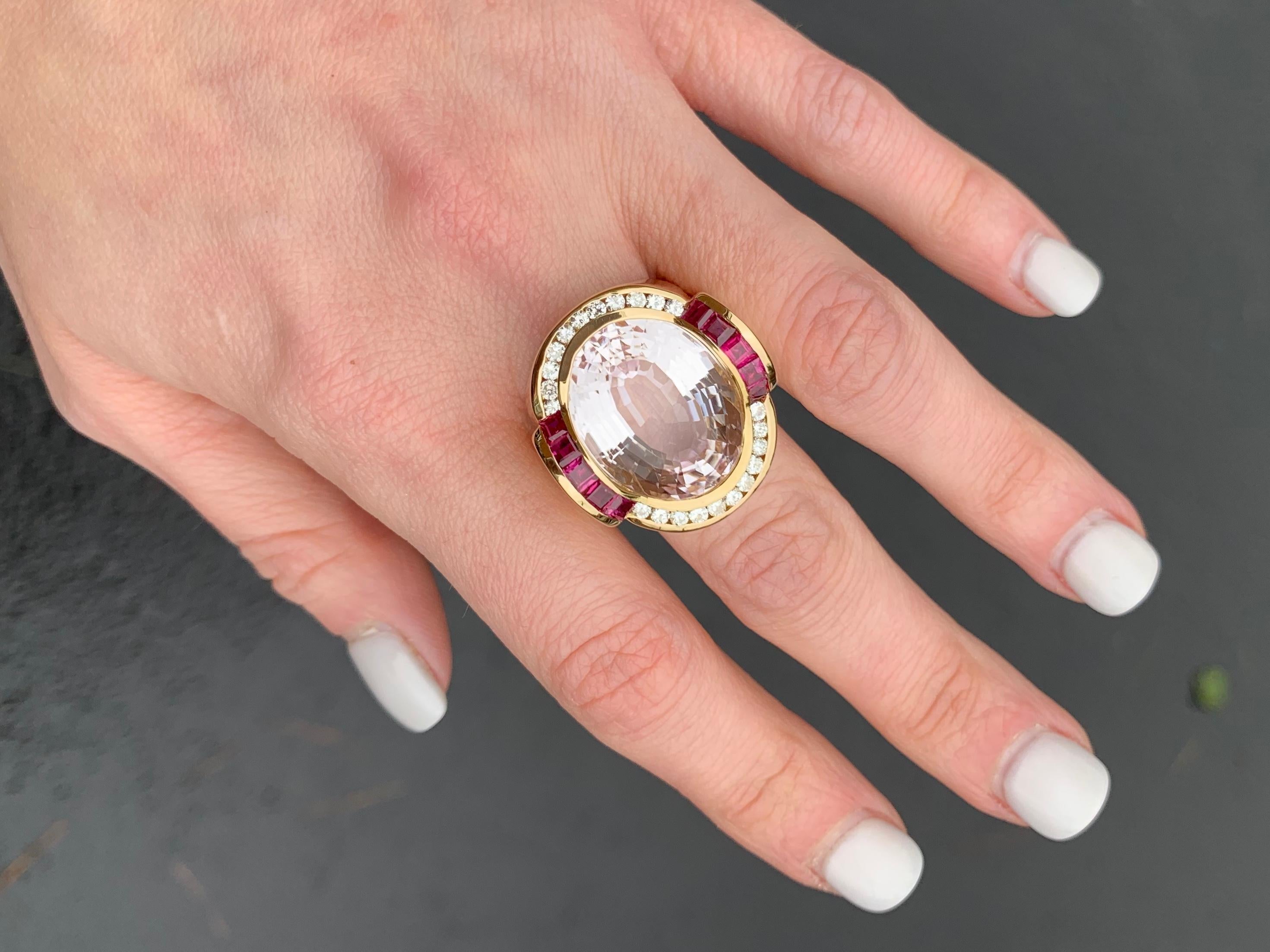 18 Karat Modern Oval Kunzite, Ruby and Diamond Cocktail Ring For Sale 3
