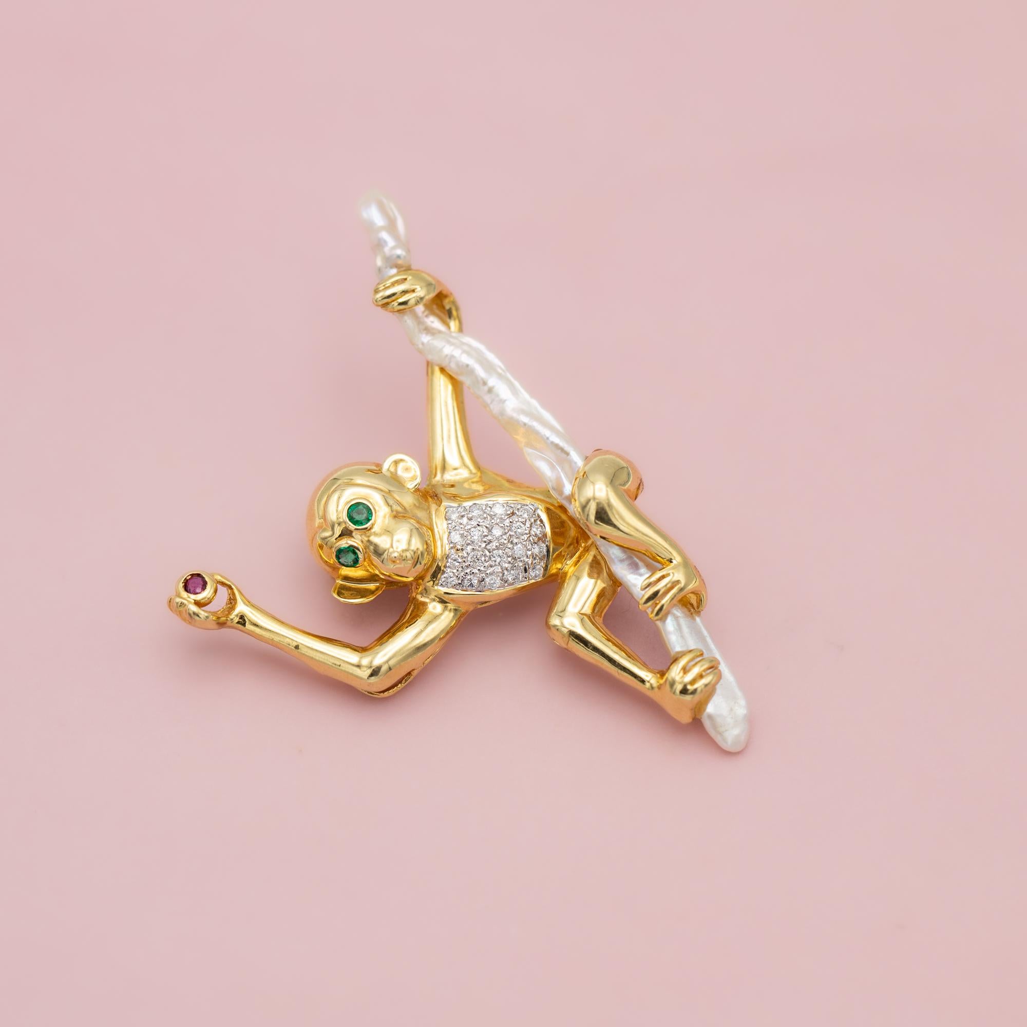 18 karat Monkey Brooch - solid yellow gold animal - Gem, pearl and diamond set 2