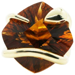 18 Karat Natural Concave Citrine Climbing Snake Ring