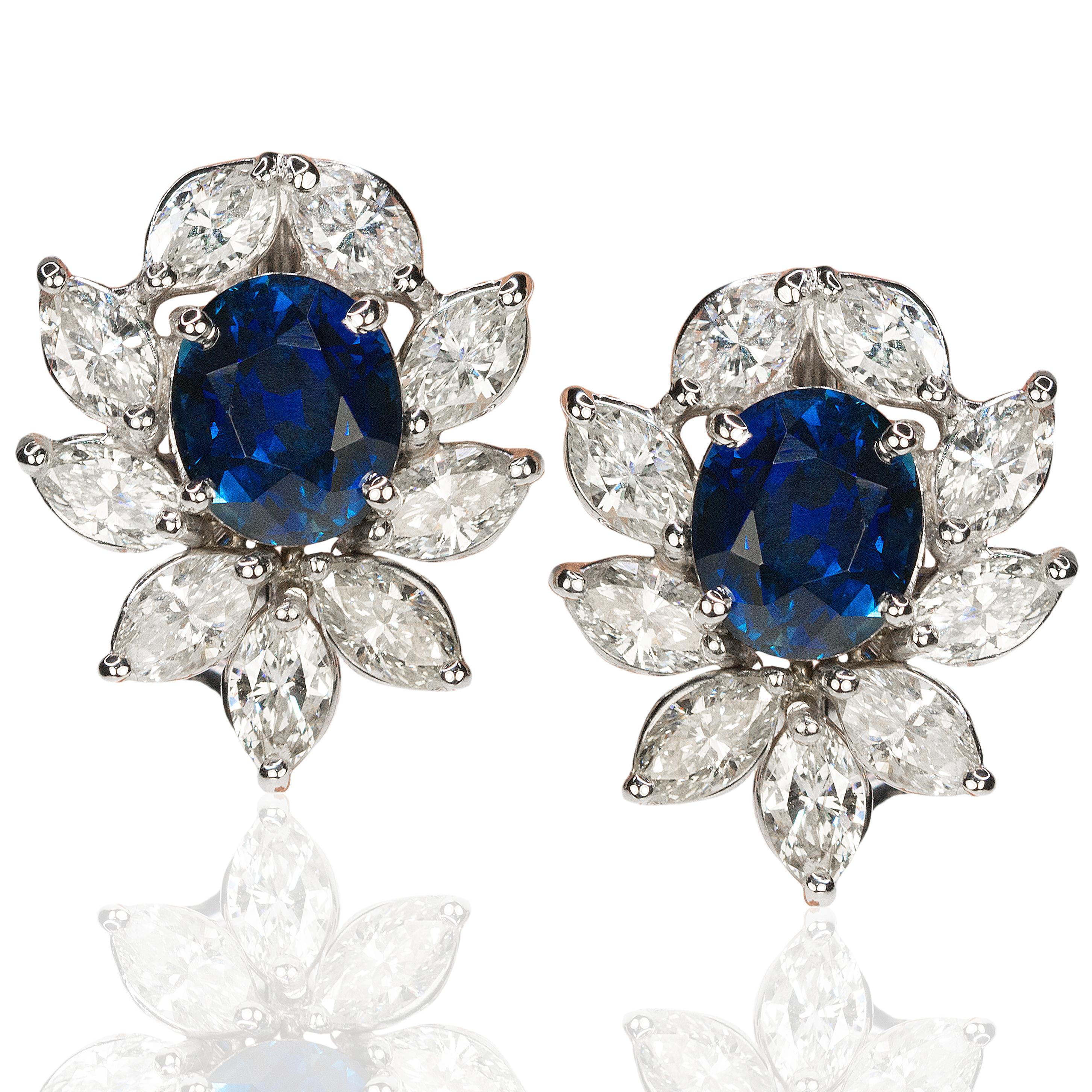18 Karat Natural Sapphire Earrings In New Condition In Sarasota, FL
