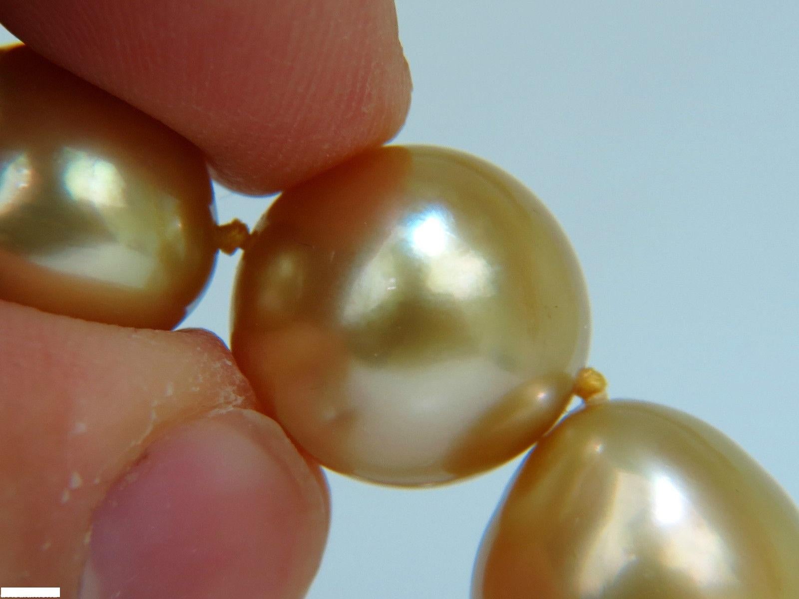 Women's or Men's 18 Karat Natural South Sea Yellow Pearls Necklace .50 Carat Diamond Clasp