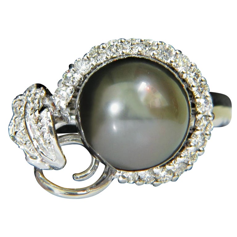 18 Karat Natural Tahitian Black Lipped Oyster Pearl Diamond .75 Carat