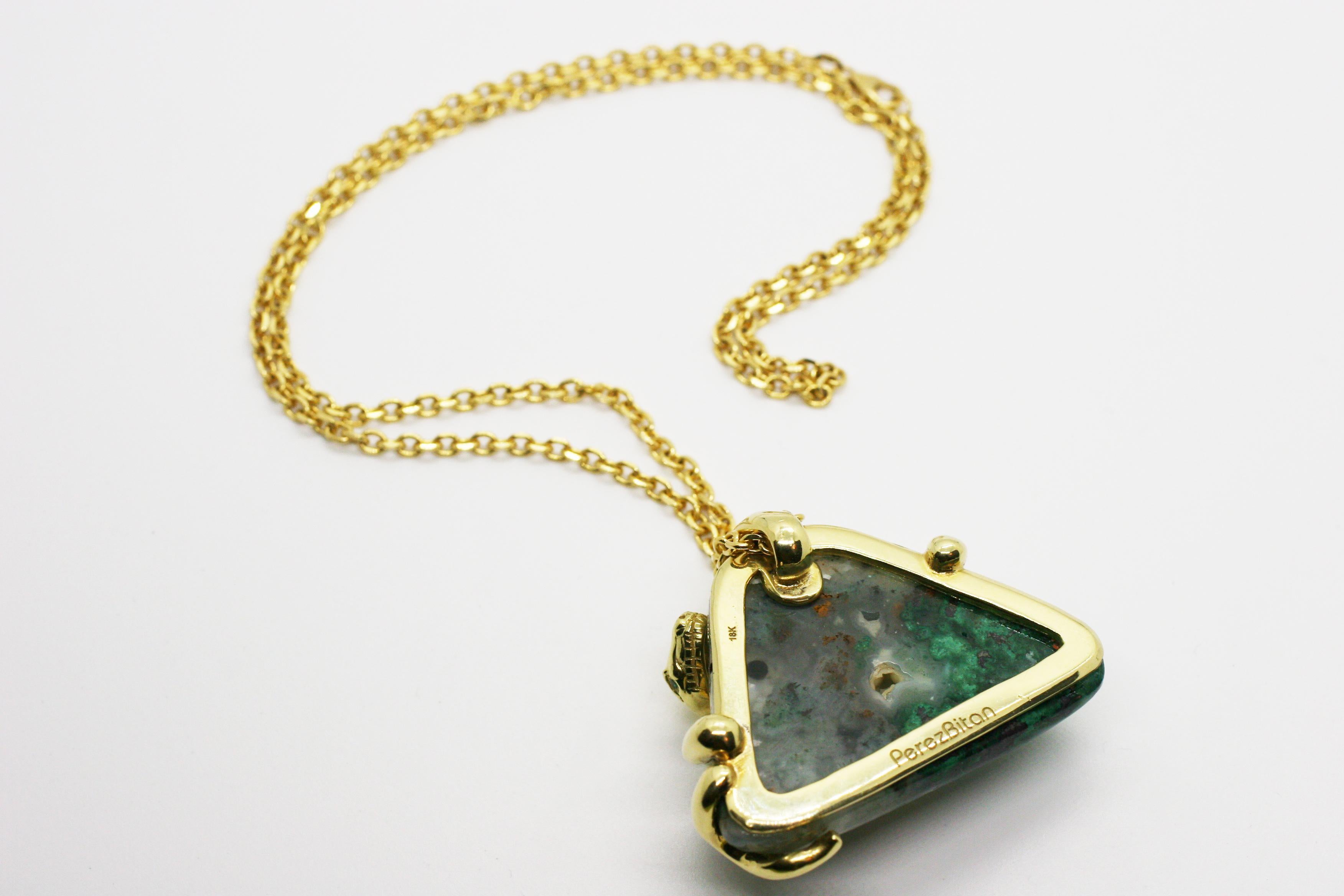  18 Karat One of A Kind LargeAustralian Chrysocolla Snake Pendant Chain Necklace For Sale 1