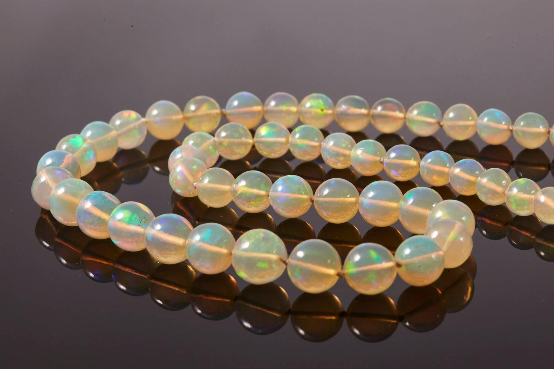 Women's or Men's 18 Karat Opal Beaded Necklace For Sale