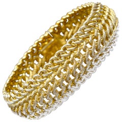 18 Karat Patterned Chain Link Bracelet, Italy