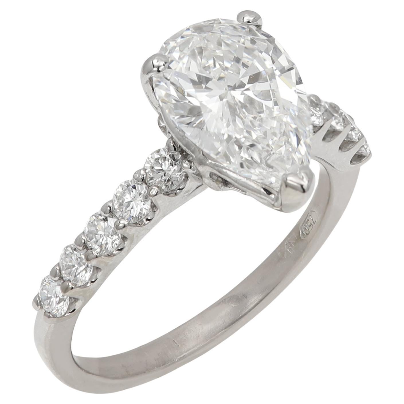 18 karat Pear Diamond Engagement Ring 2.07 Natural Diamond GIA F-SI Diamond Ring For Sale