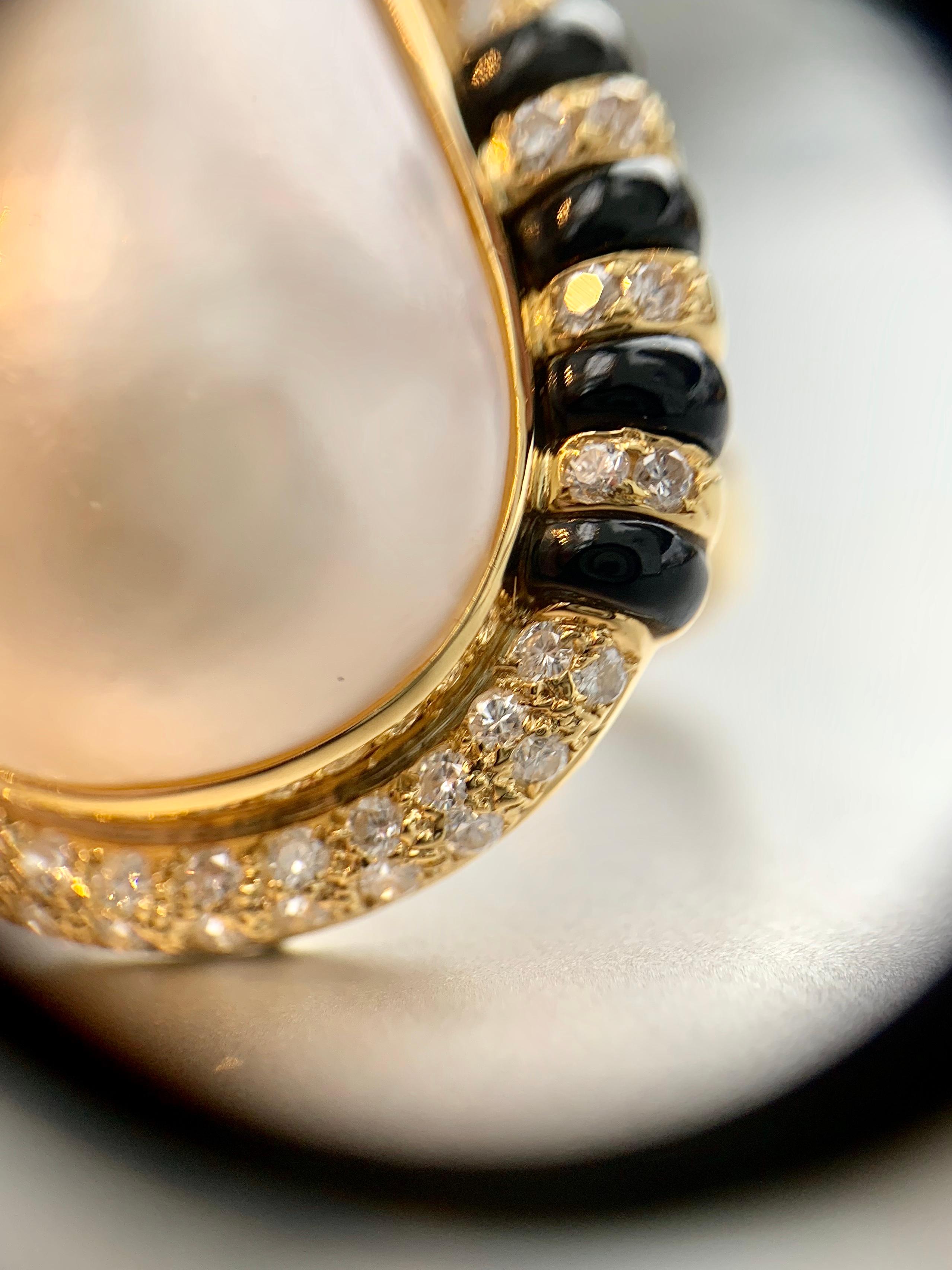 18 Karat Pearl, Diamond and Black Jade Cocktail Ring For Sale 6