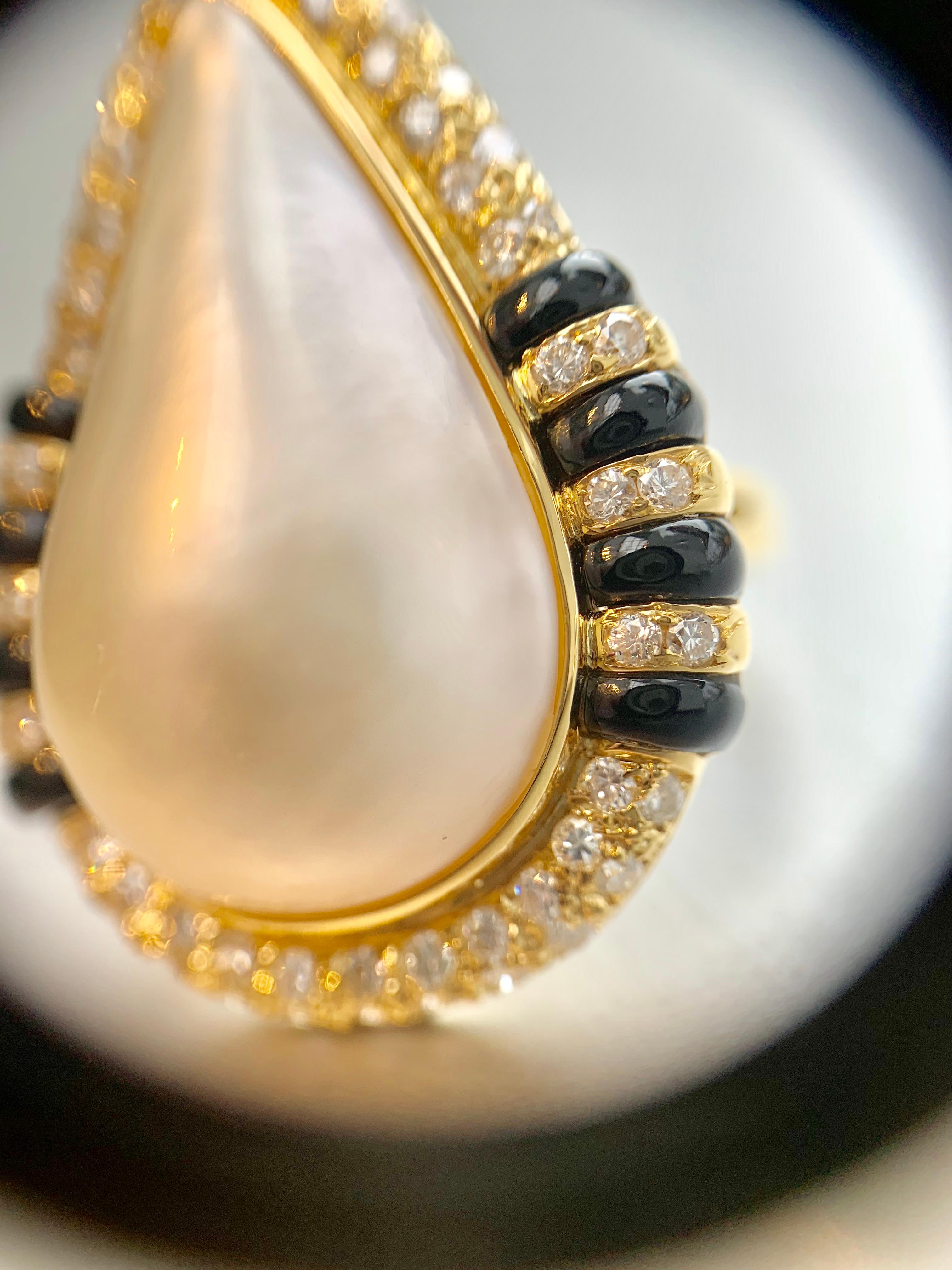 18 Karat Pearl, Diamond and Black Jade Cocktail Ring For Sale 7