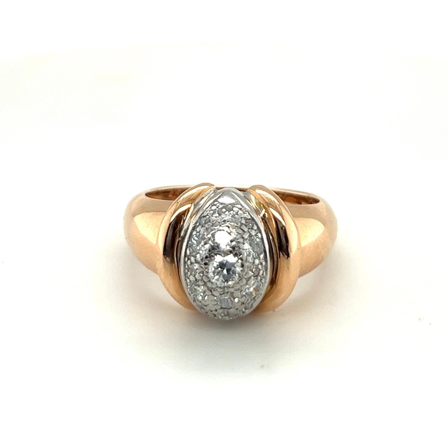 18 Karat Pink and White Gold Diamond Retro Cocktail Ring circa 1940s In Good Condition For Sale In Zurich, CH