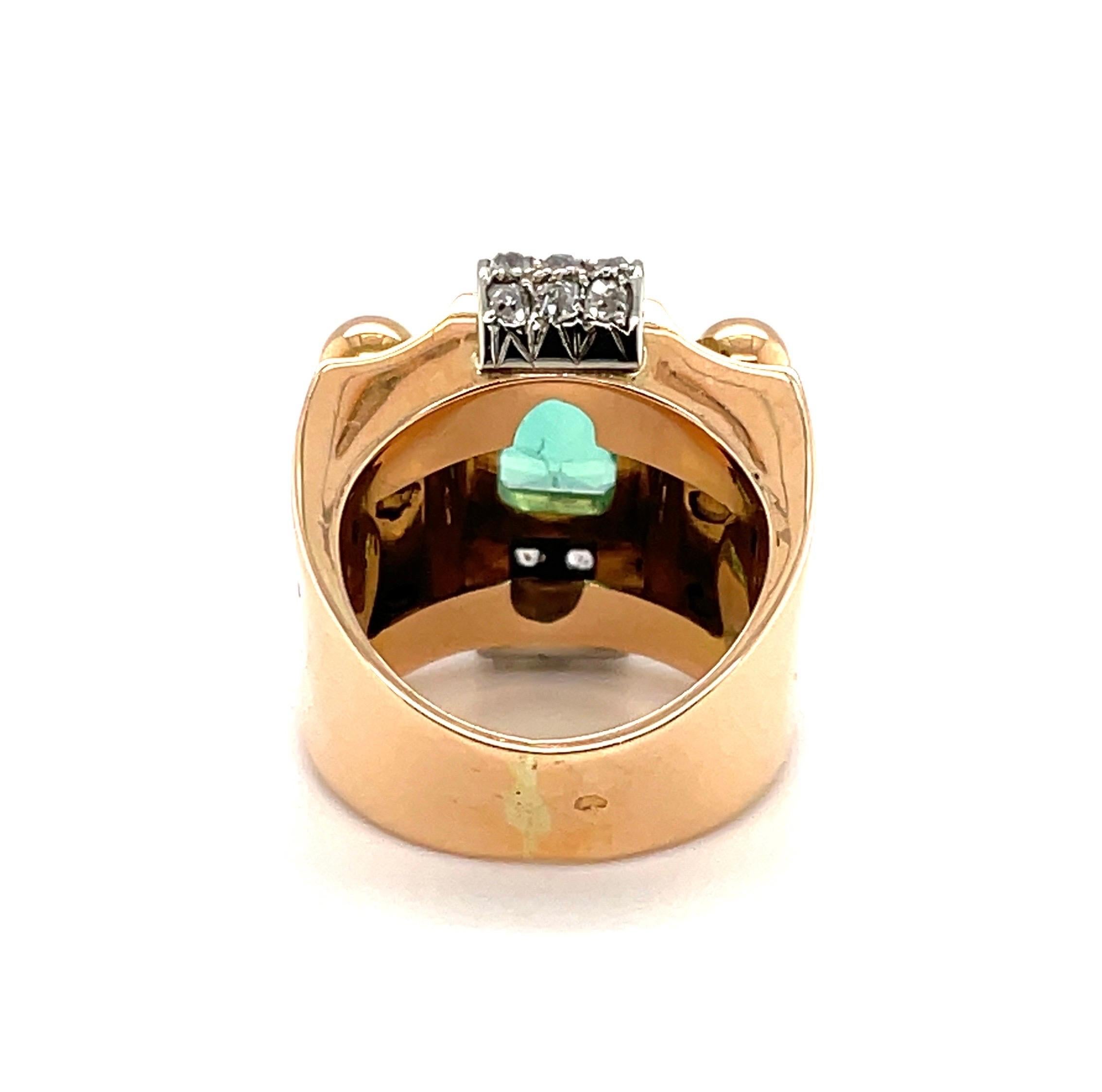 Women's or Men's 18 Karat Pink and White Gold Emerald and Diamond Retro Cocktail Ring, circa 1940 For Sale
