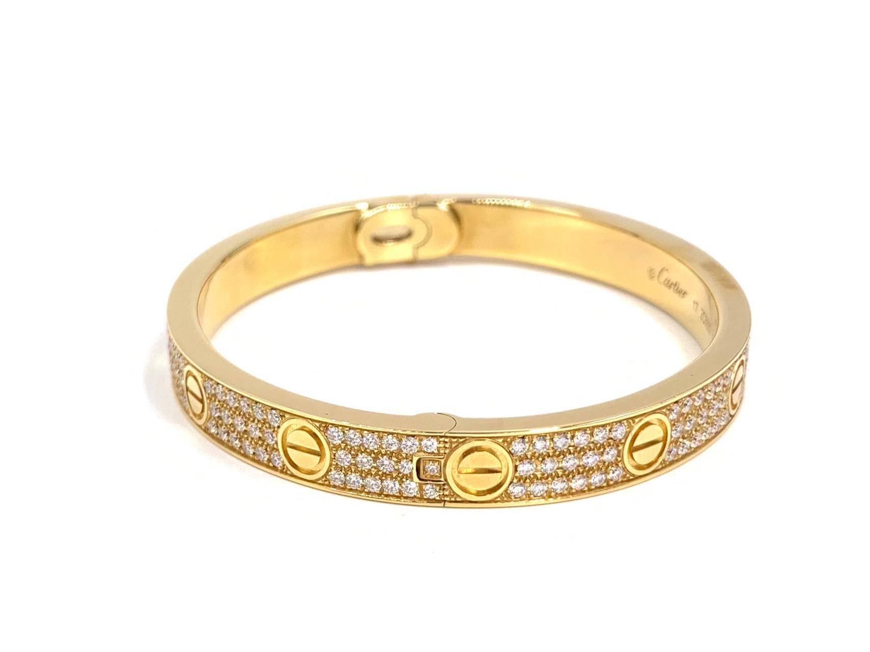 18 Karat Gelbgold Cartier Love-Armband mit Pavé-Diamanten im Zustand „Gut“ in Pikesville, MD