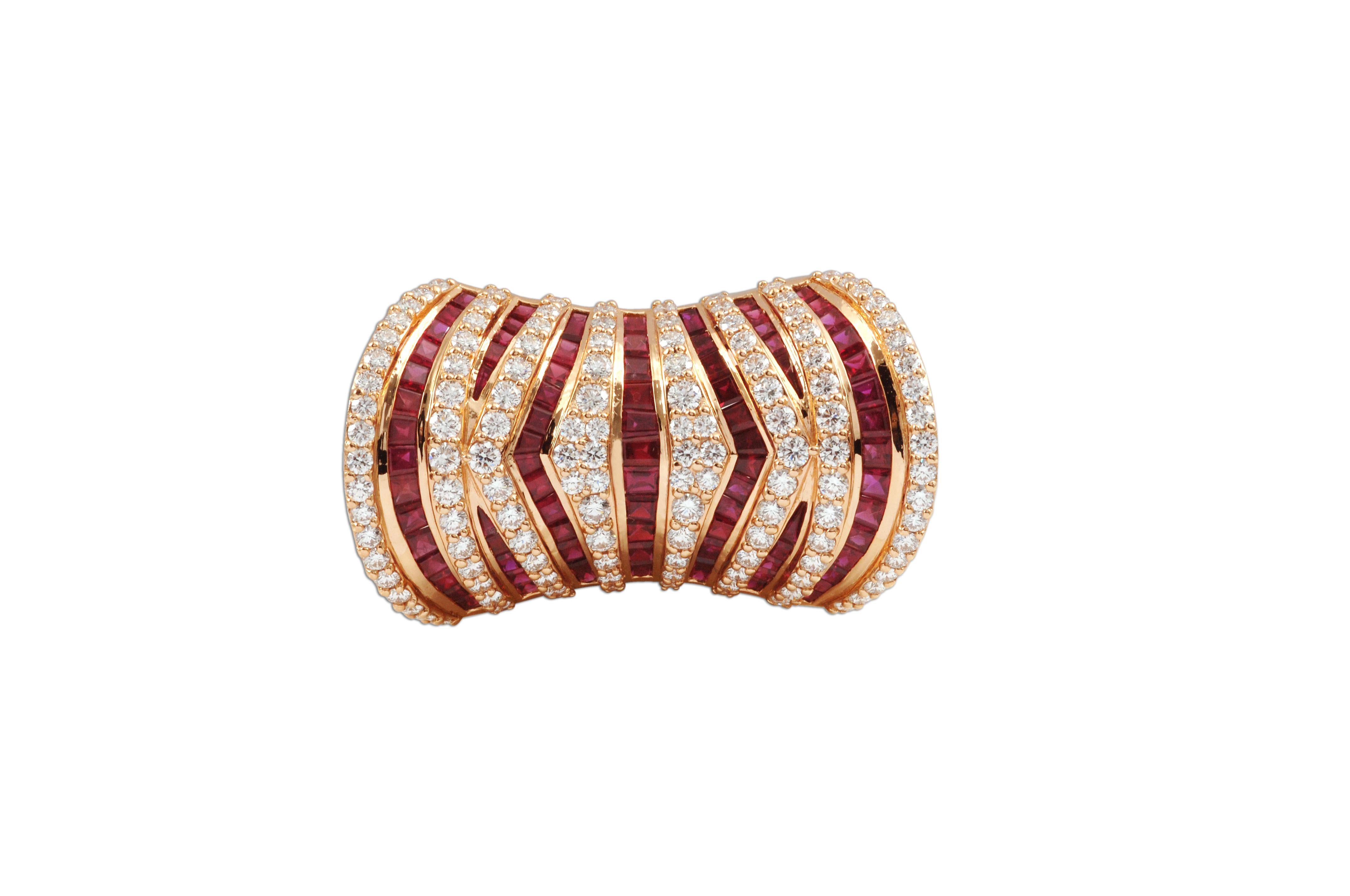 Ruby 6.70 carats with Diamond 3.07 carats Ring Set in 18 Karat Pink Gold Settings


Width: 2.3 cm
Length: 4.0 cm 
Ring Size: 57
Weight: 10.09 grams

