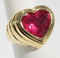 18 Karat Pink Heart Shape Tourmaline Ring Yellow Gold