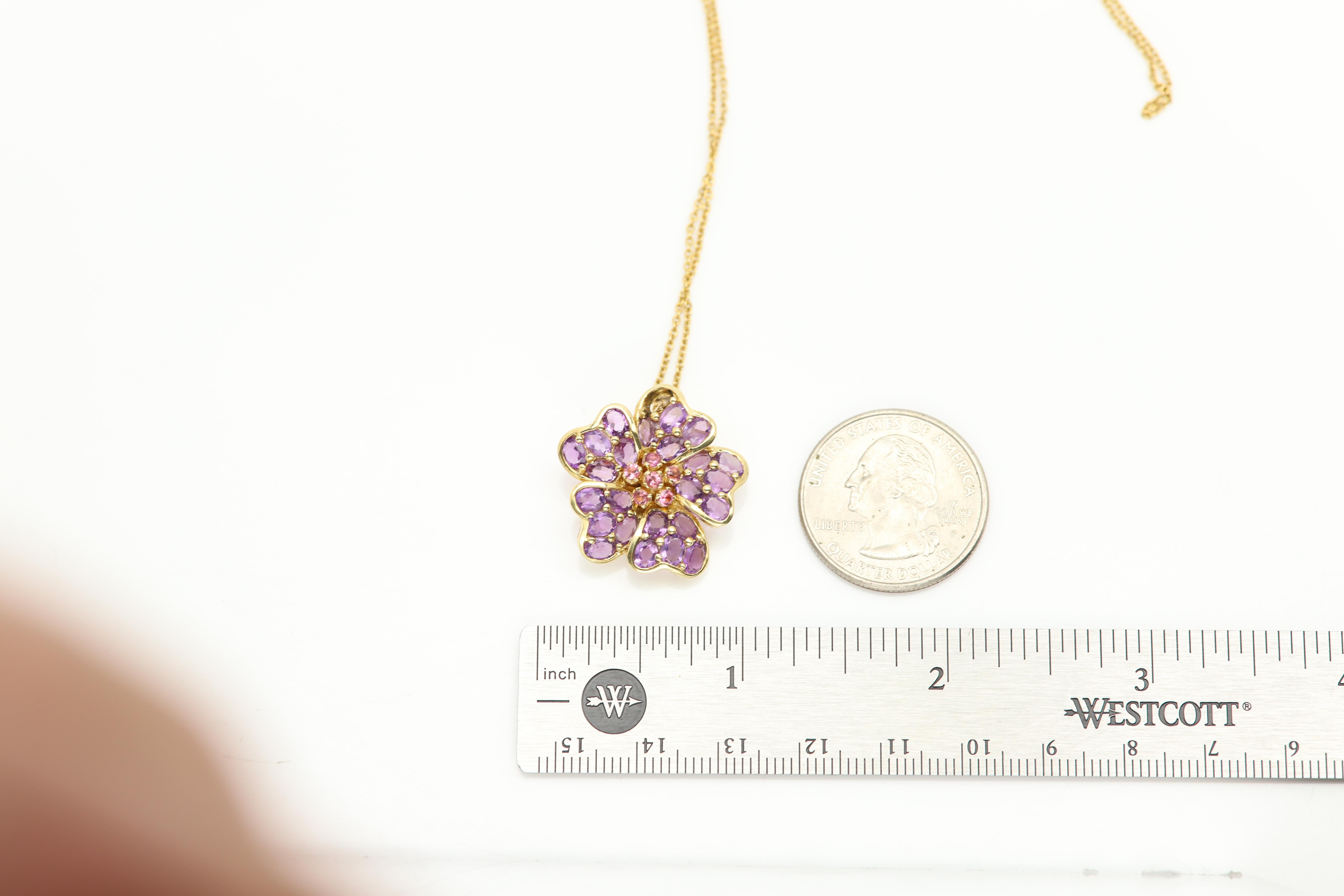 Ciondolo fiore viola 18 carati Ametista e zaffiro rosa Nature in vendita 2