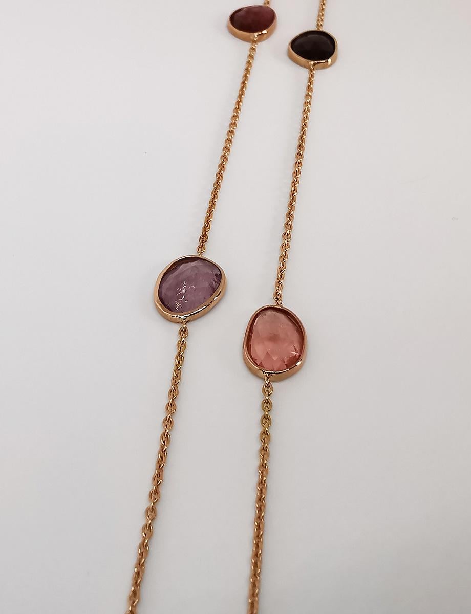18 Karat Red Gold Chain Set with Rosecut Pink Tourmaline by Marion Jeantet In New Condition For Sale In Paris, FR