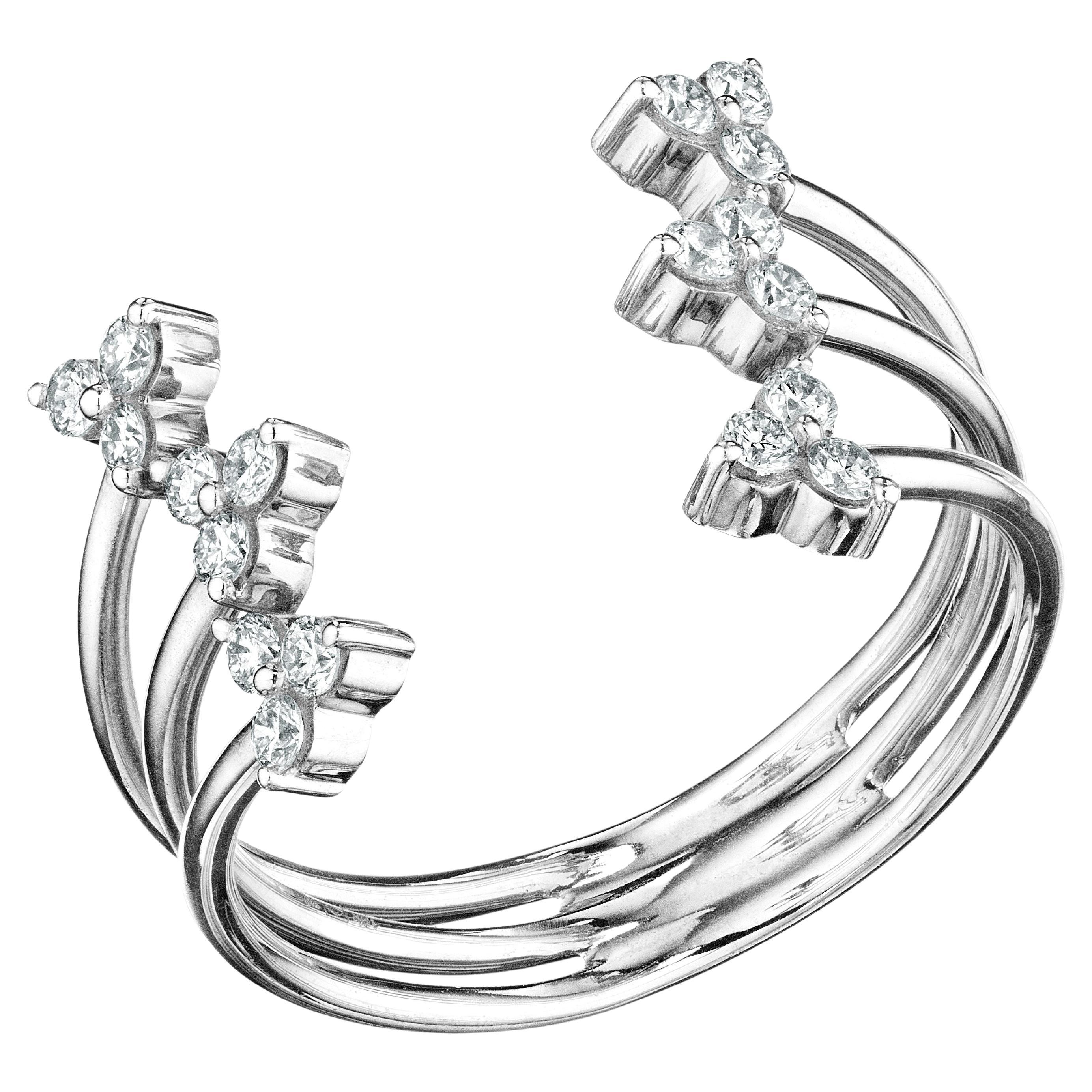 18 Karat Reverie White Gold Ring with Vs Gh Diamonds For Sale
