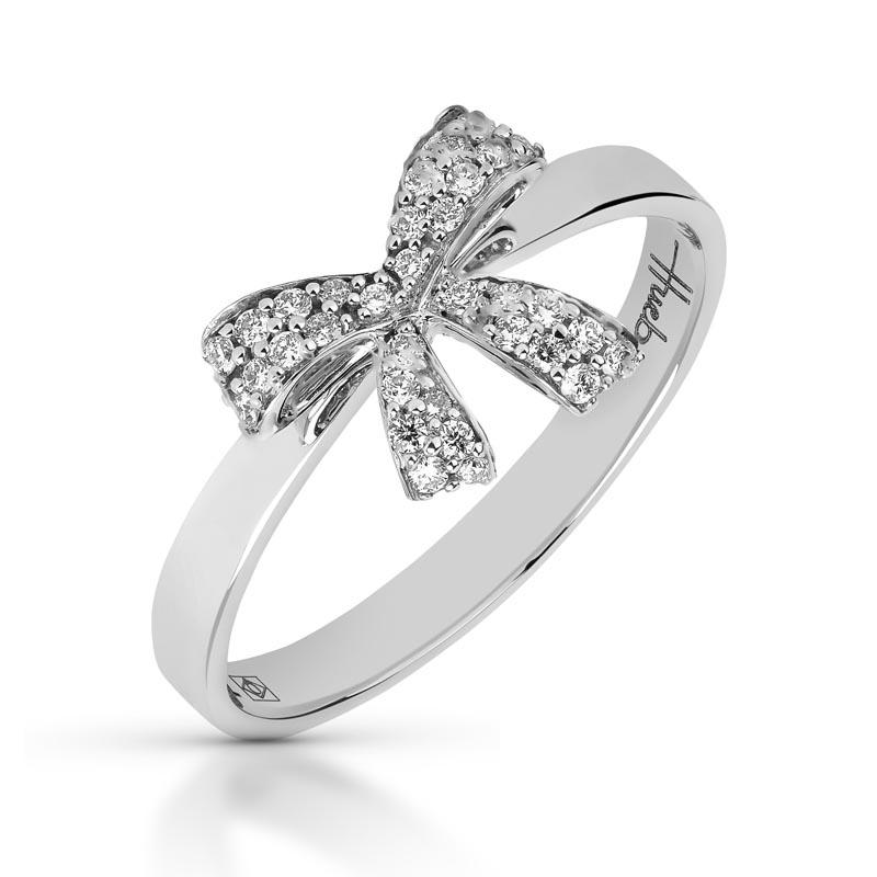 For Sale:  18 Karat Romance White Gold Ring with Vs-Gh Diamonds 2