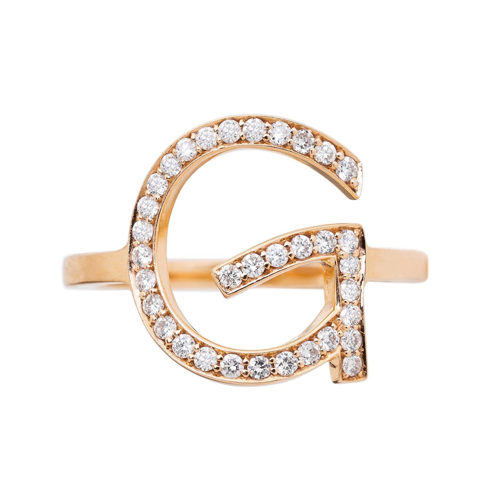 - 18 Karat Rose Gold
- white Diamonds
- 0.30 Carat

Are you looking for a personal gift for your loved once? Then you are definitely looking for the right piece. Special- Authentic& Brilliant. Perfect Present for a Wedding Day, Birthday Present,