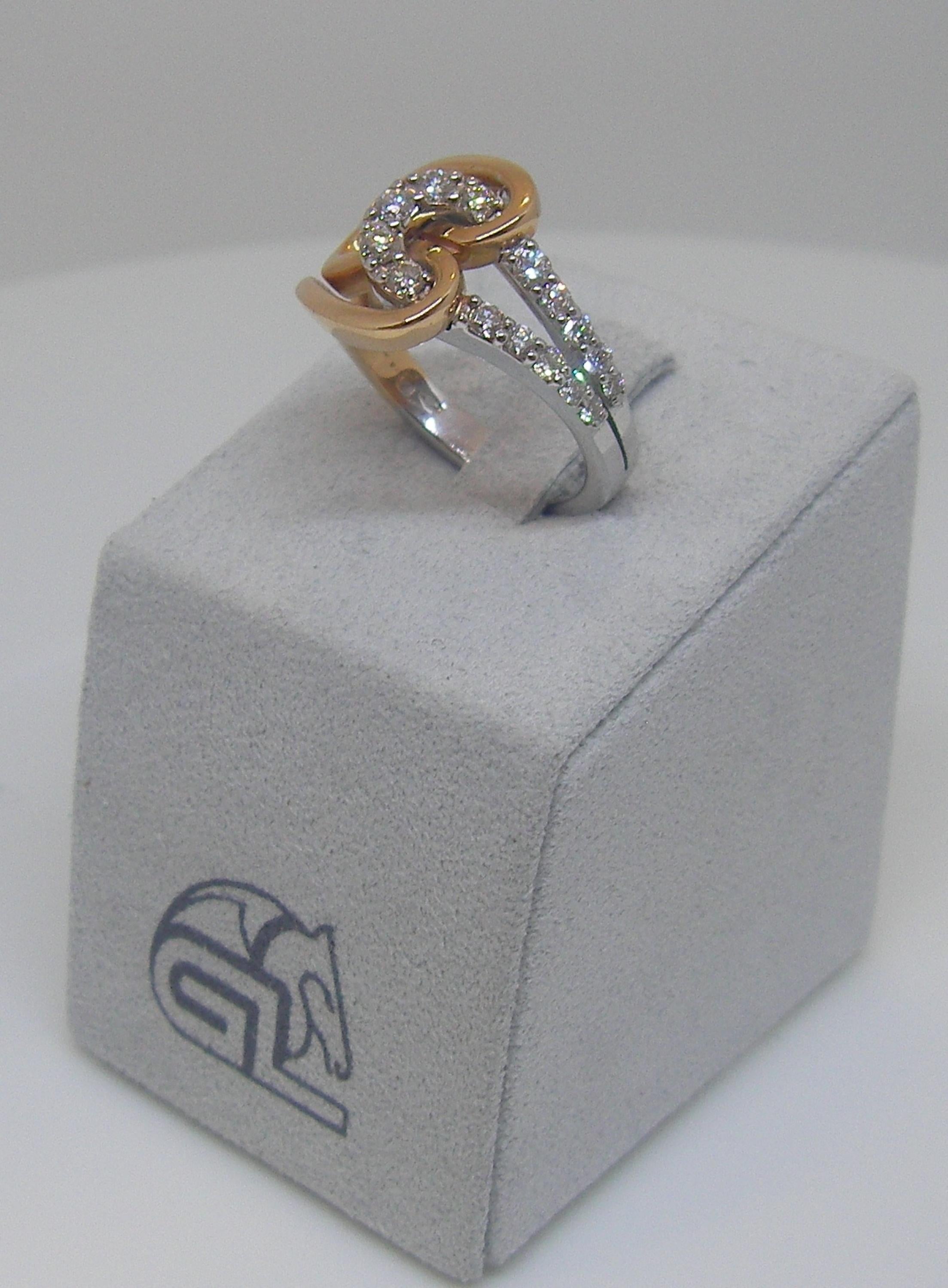 18 Karat Rose and White Gold Diamond Ring In New Condition In Duesseldorf, DE