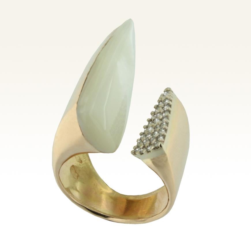 Ring aus 18 Karat Roségold, Weißgold, weißem Diamant und Perlmutt (Moderne) im Angebot