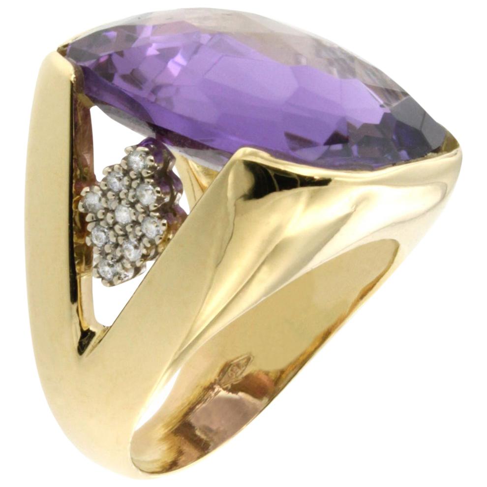 18 Karat Rose and White Gold with Amethyst and White Diamond Ring