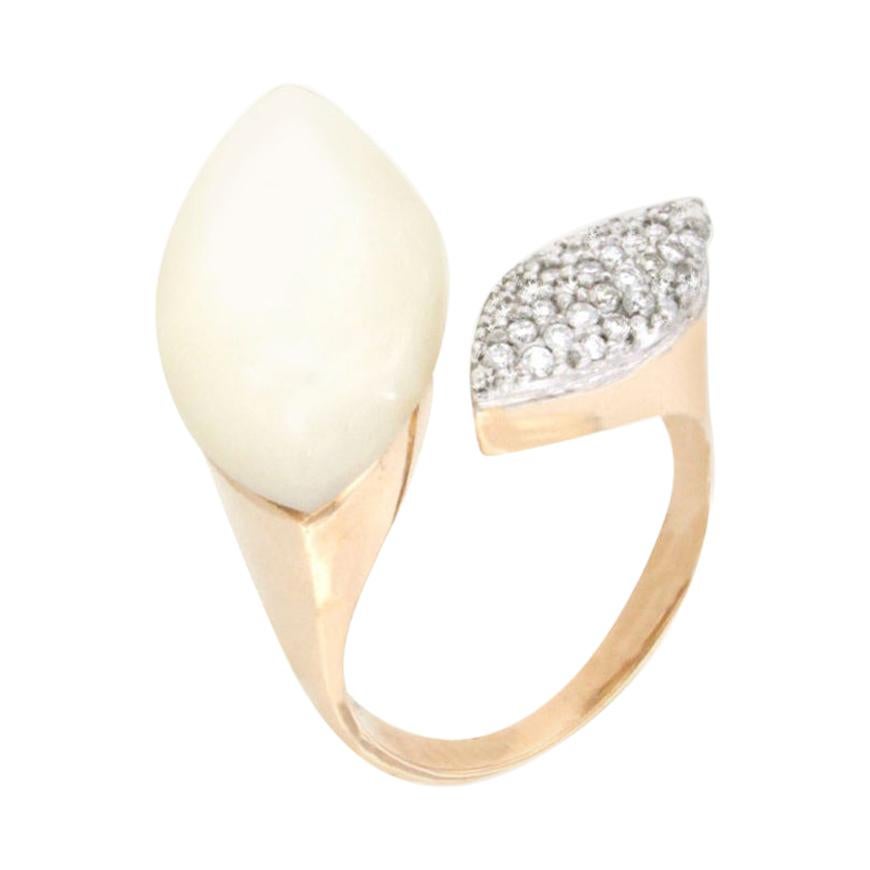 18 Karat Rose and White Gold with Mother of Pearl and White Diamond Ring For Sale