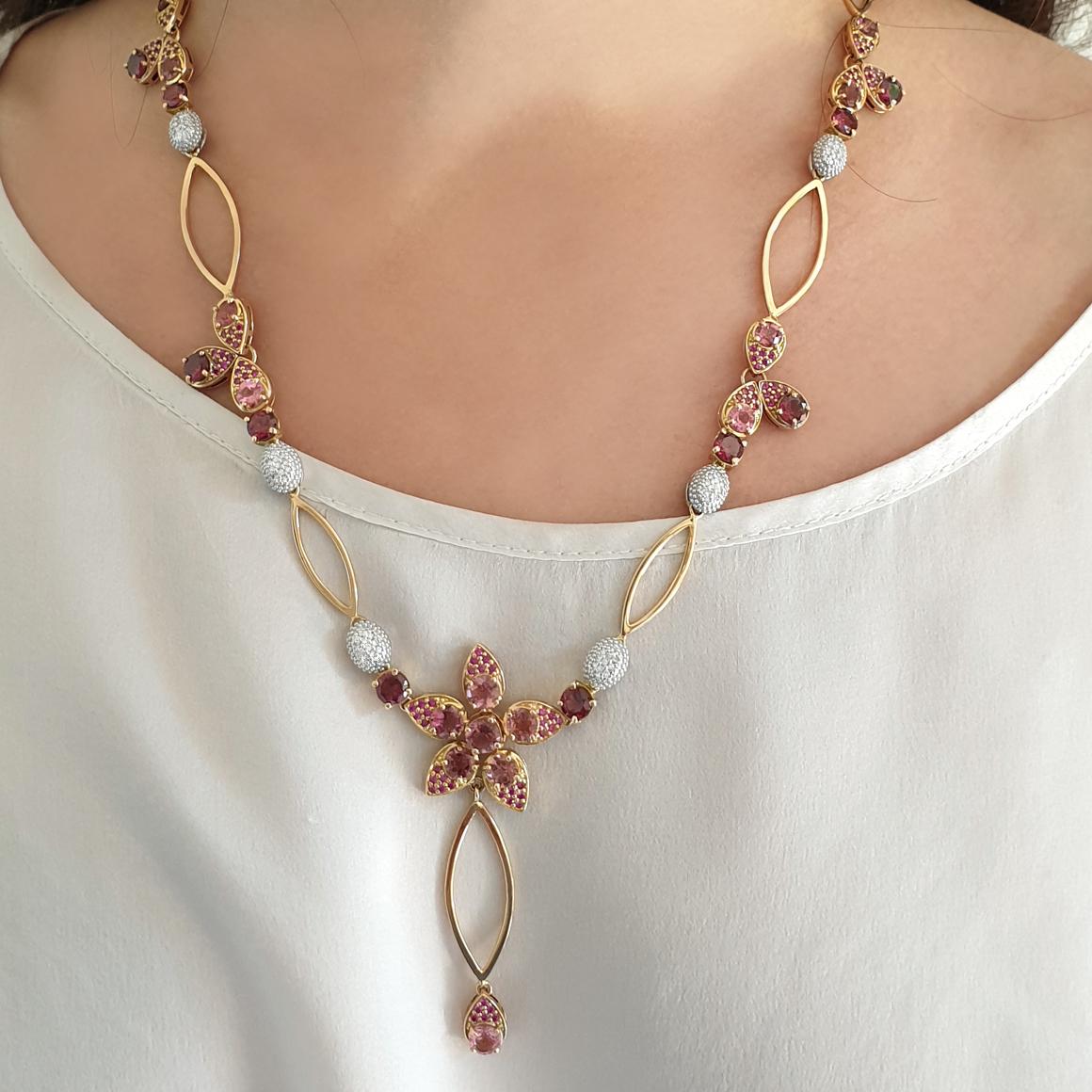 18 Karat Rose and White Gold with Pink Tourmaline and White Diamond Necklace For Sale 2
