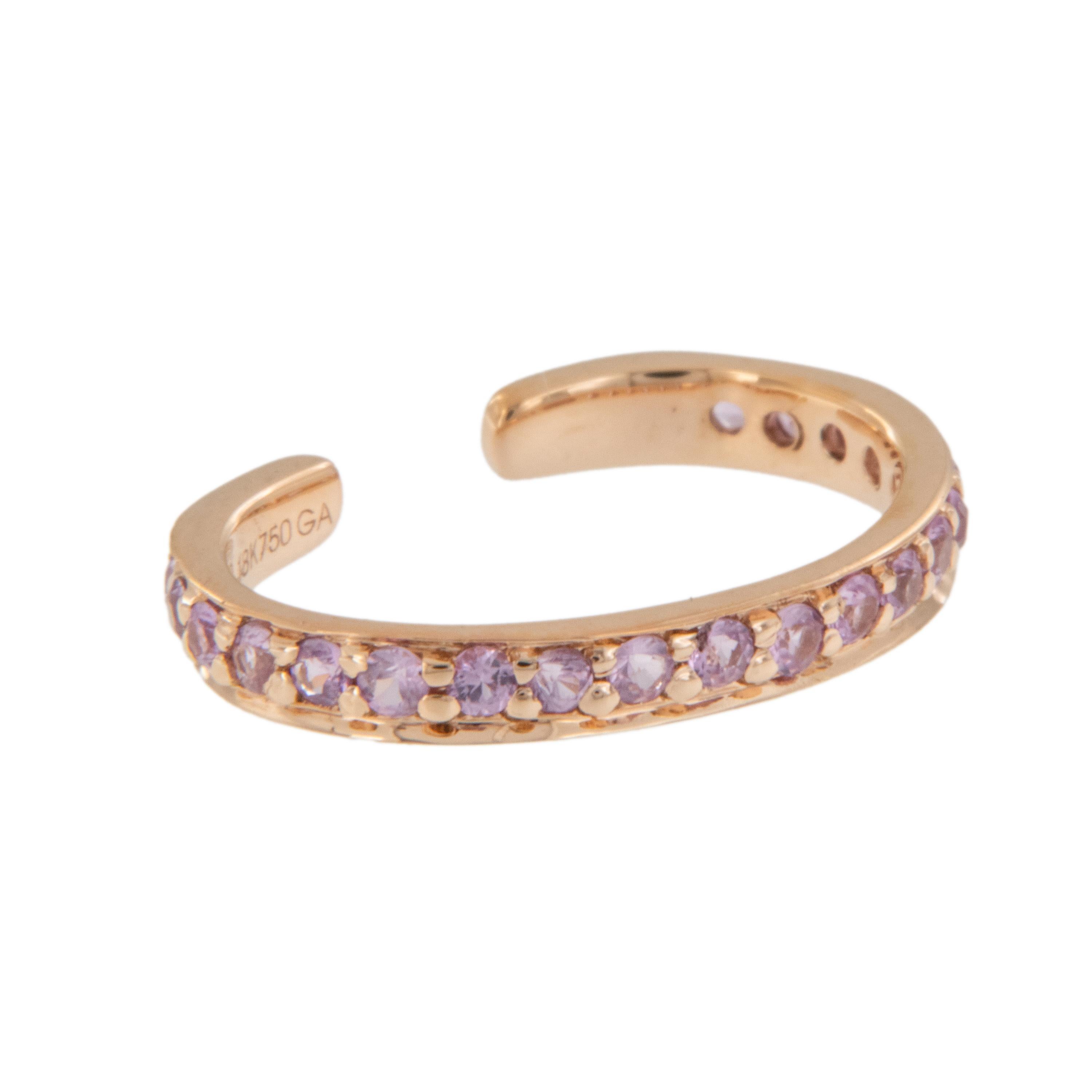 Il più antico bracciale per orecchie conosciuto è stato datato al 4500 a.C., in un antico sito di sepoltura in Gran Bretagna. Questi polsini erano chiamati Kaffas e venivano realizzati in ottone. Intorno al 350 a.C., in Grecia, li realizzavano in