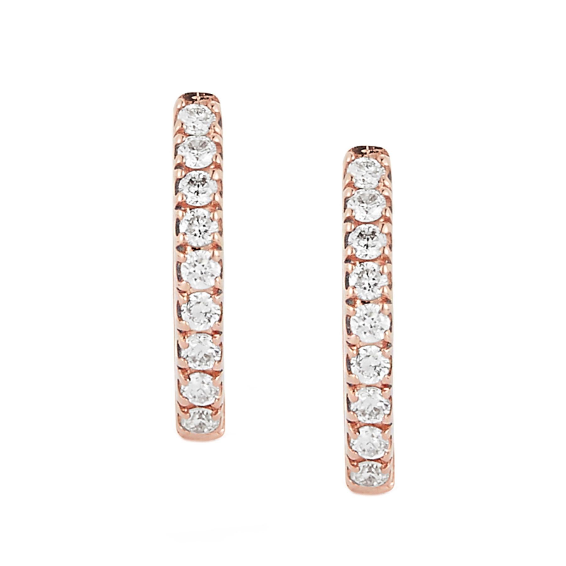 Taglio rotondo Orecchini a cerchio Mini Huggy in oro rosa 18 carati con diamanti da 0,21 carati in vendita